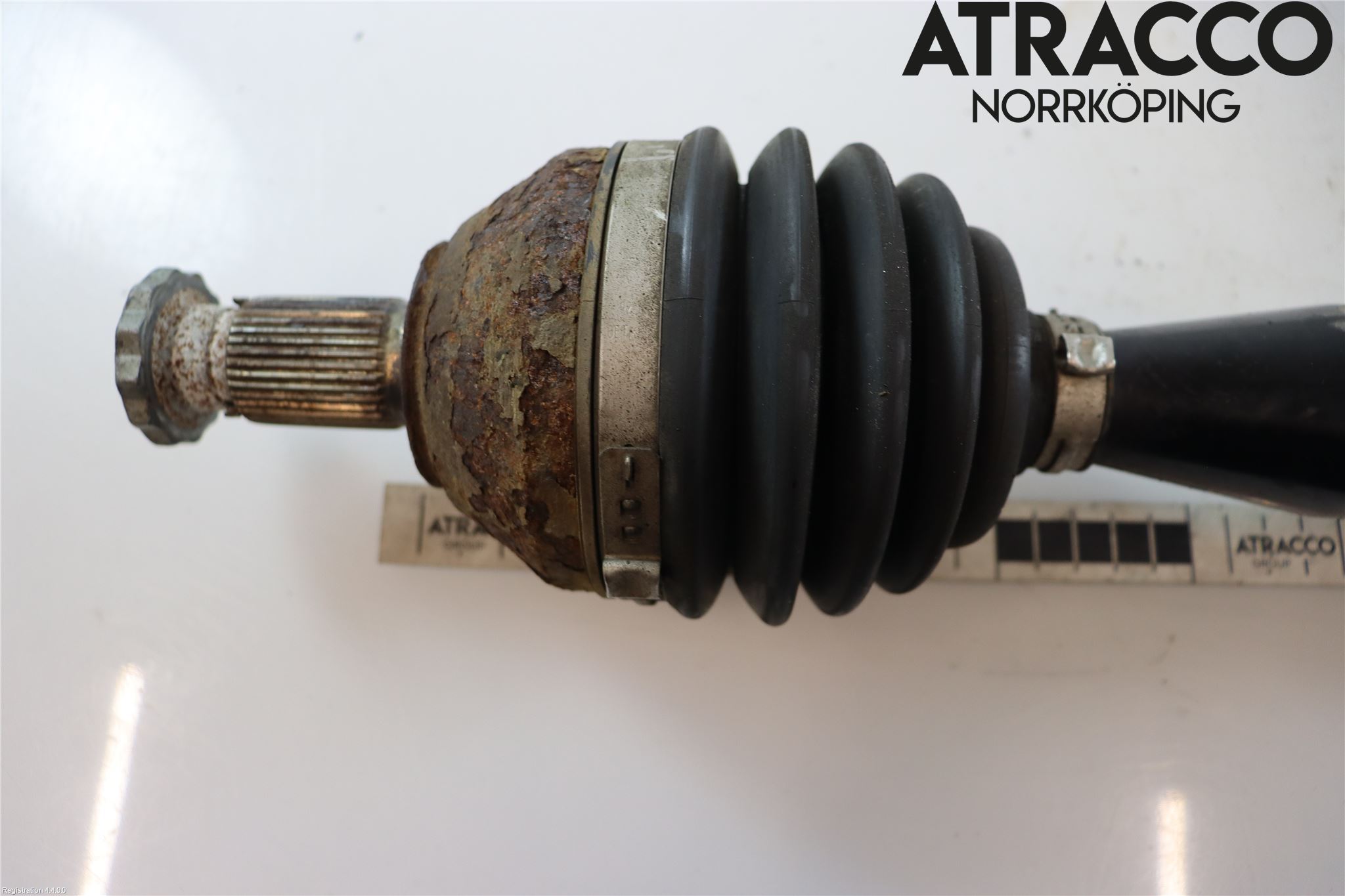 Volkswagen VW T-CROSS 19- Drivaxel Fram Höger