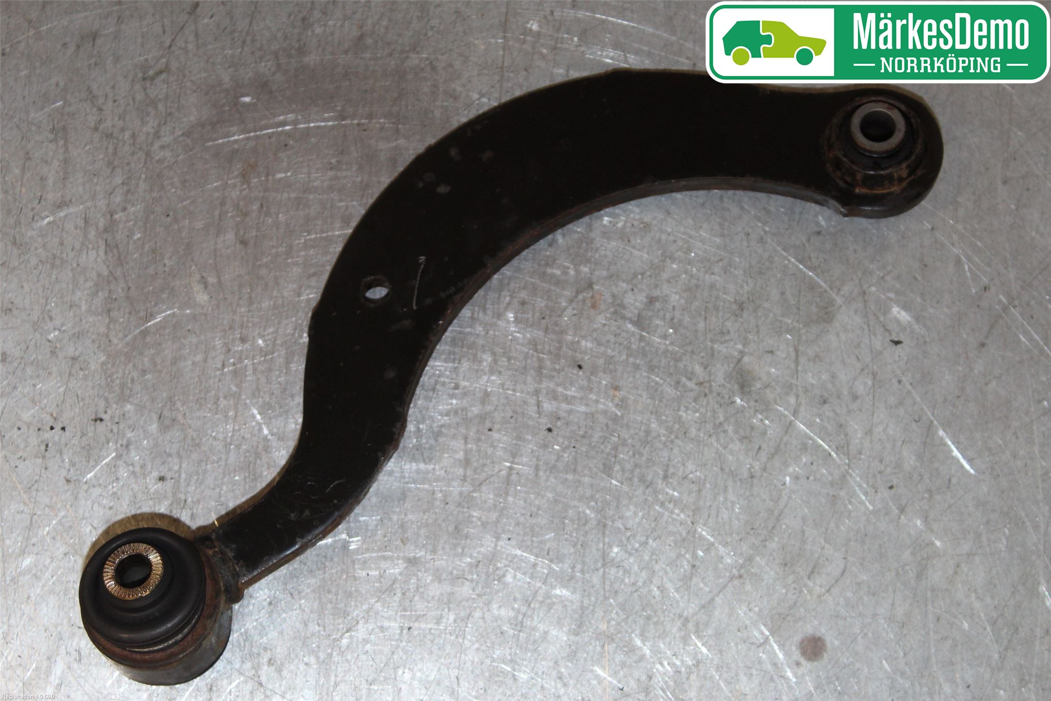 Toyota AURIS 13-19 Bärarm Bak Övre Höger