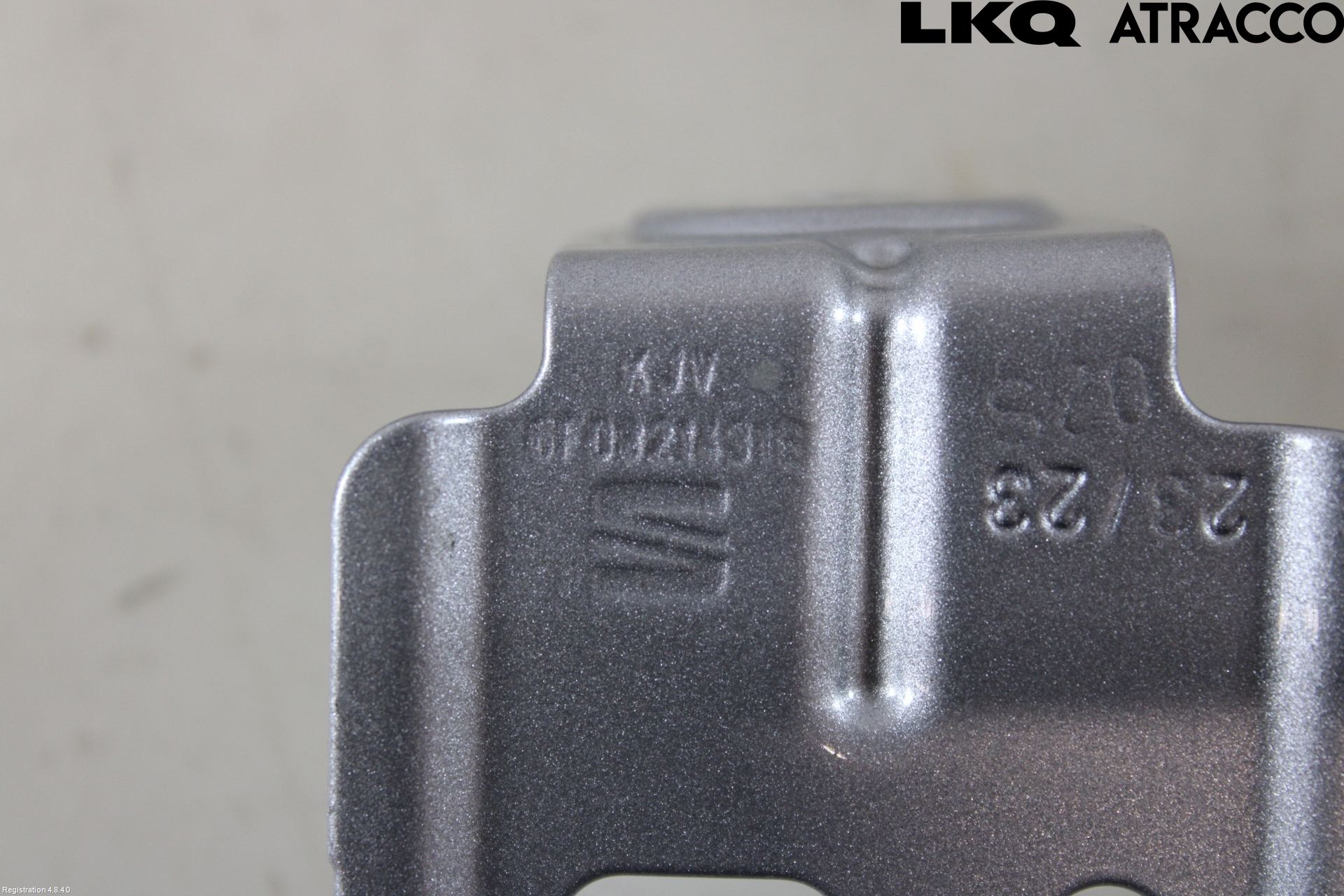 Seat ARONA Skärmfäste Fram Vä