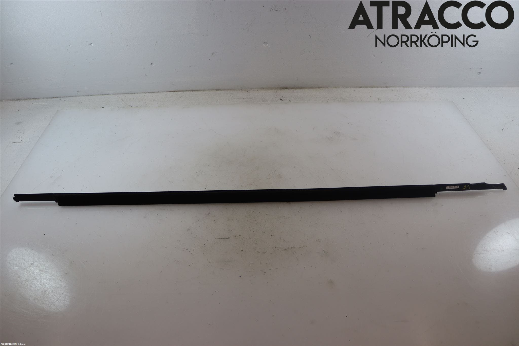 Audi A6 F2/C8 19- List Vä