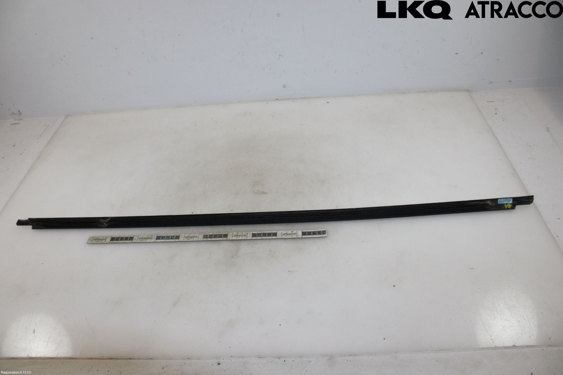 Volkswagen VW PASSAT 15-19 Dörr Dekorlist Fram Hö
