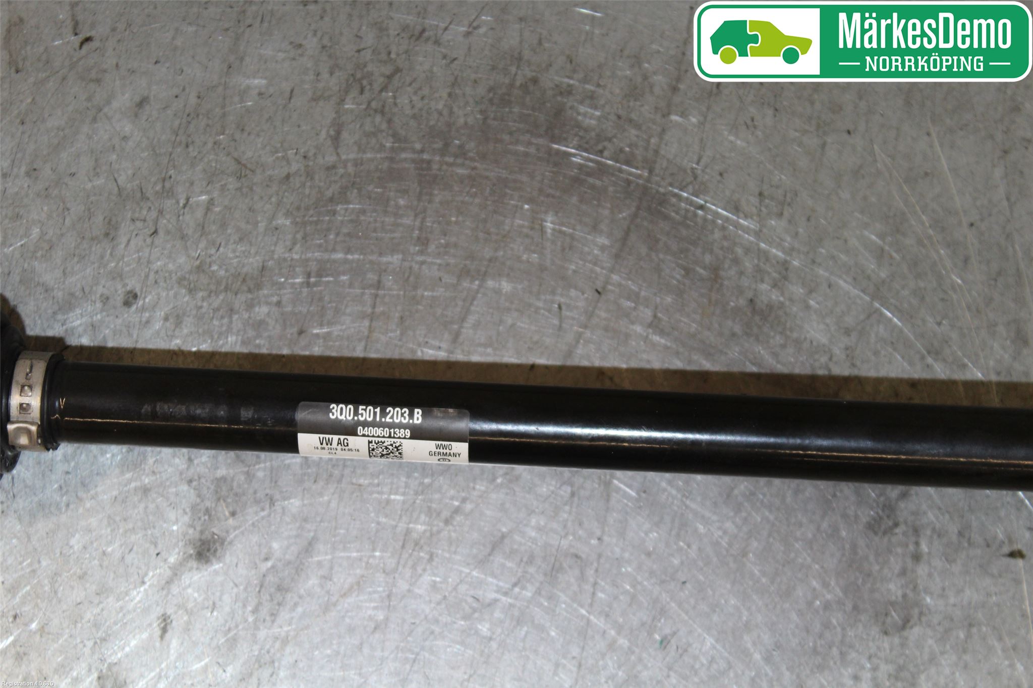 Skoda SUPERB 16-24 Drivaxel Bak Vänster