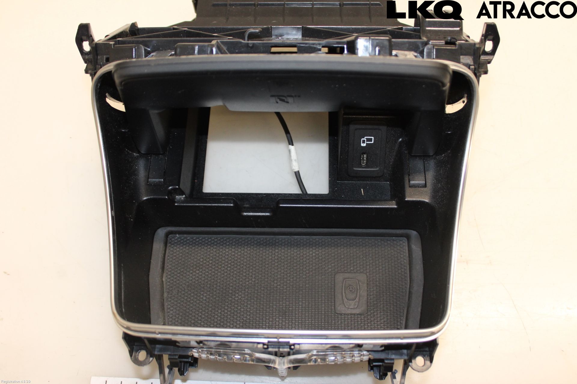 Mercedes-Benz MB GLC-KLASS (X253/C253) 15-22 Instrumentbräda Förvaringsfack