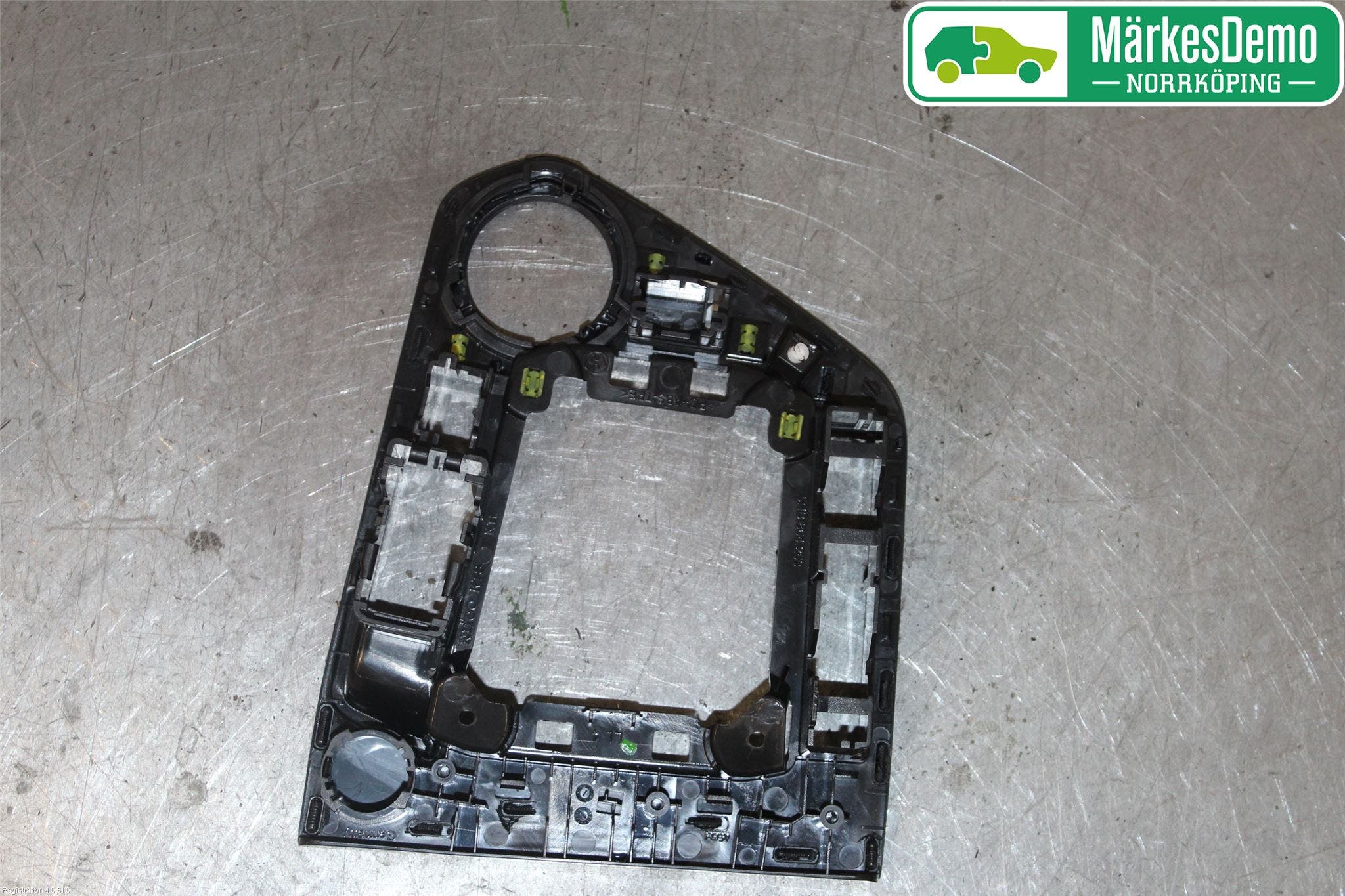 Volkswagen VW TIGUAN 16-24 Inredning Sarg Växelspak