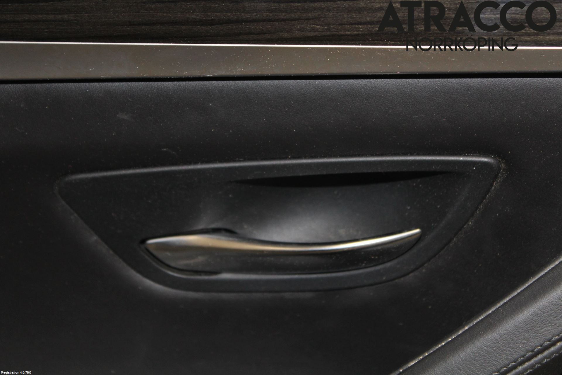 BMW 5 F10/F11/F18 09-17 Dörrklädsel Vä
