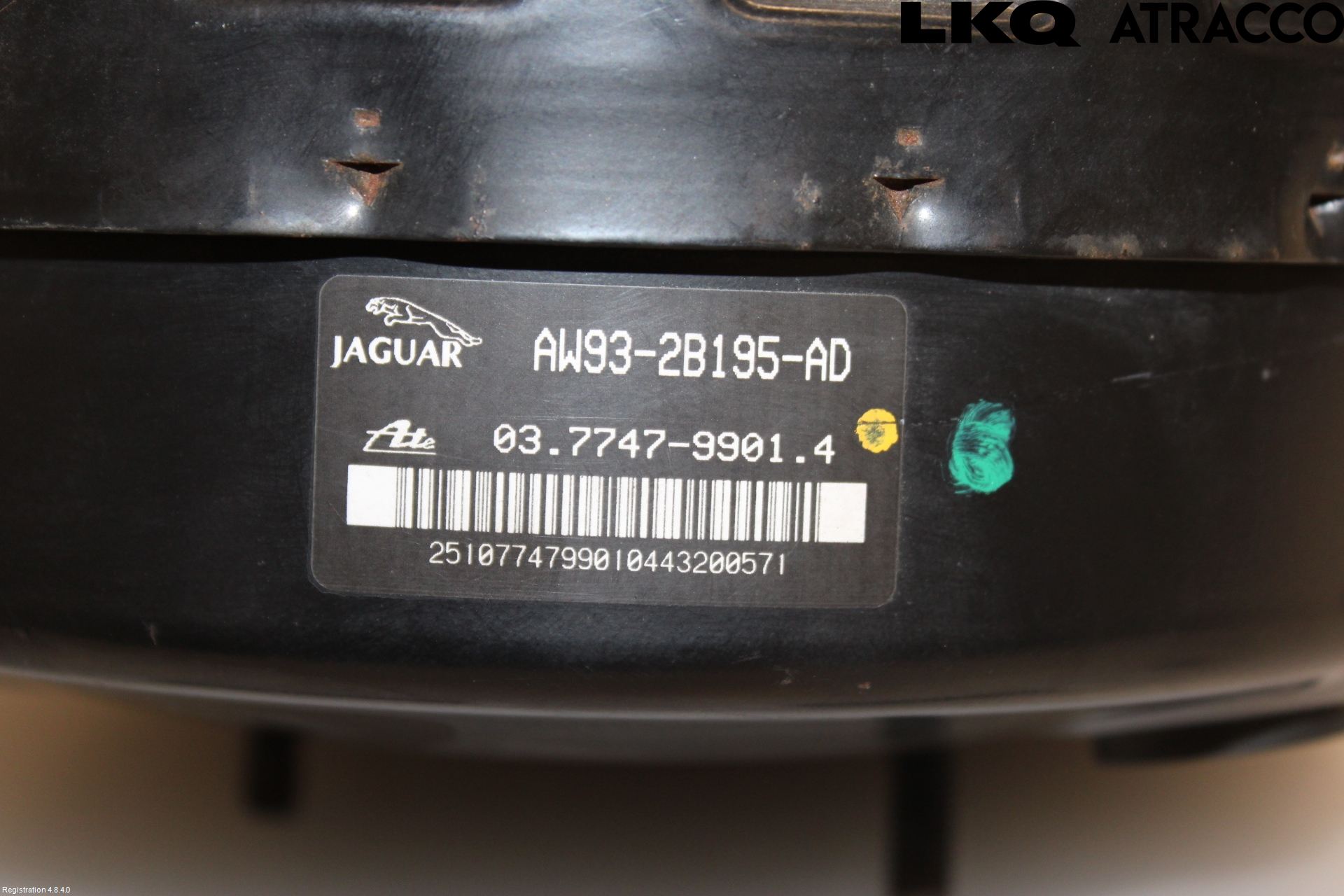 Jaguar XJ X351        10- Bromsservo