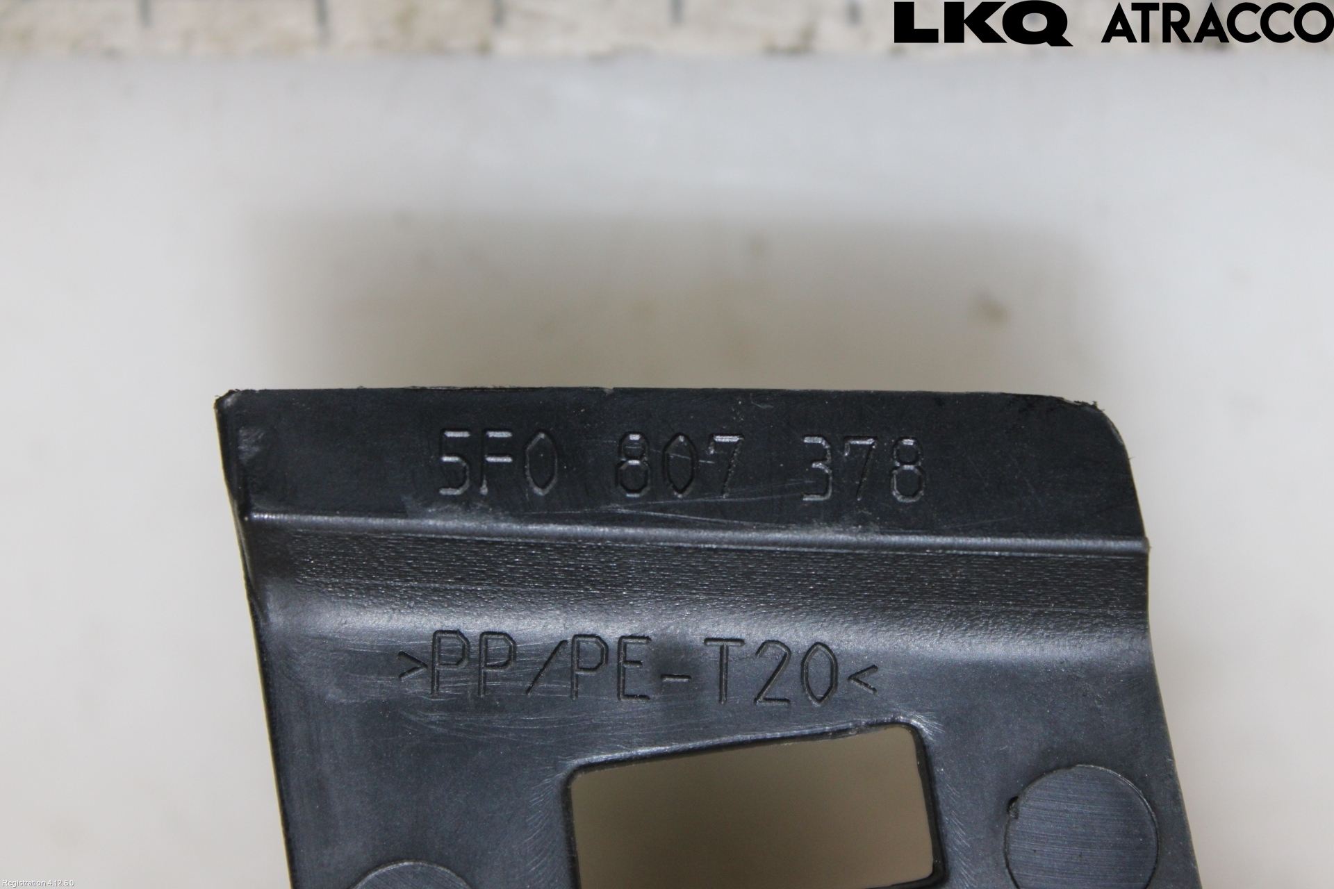 Seat LEON 13-20 Stötfångarfäste Bak Hö