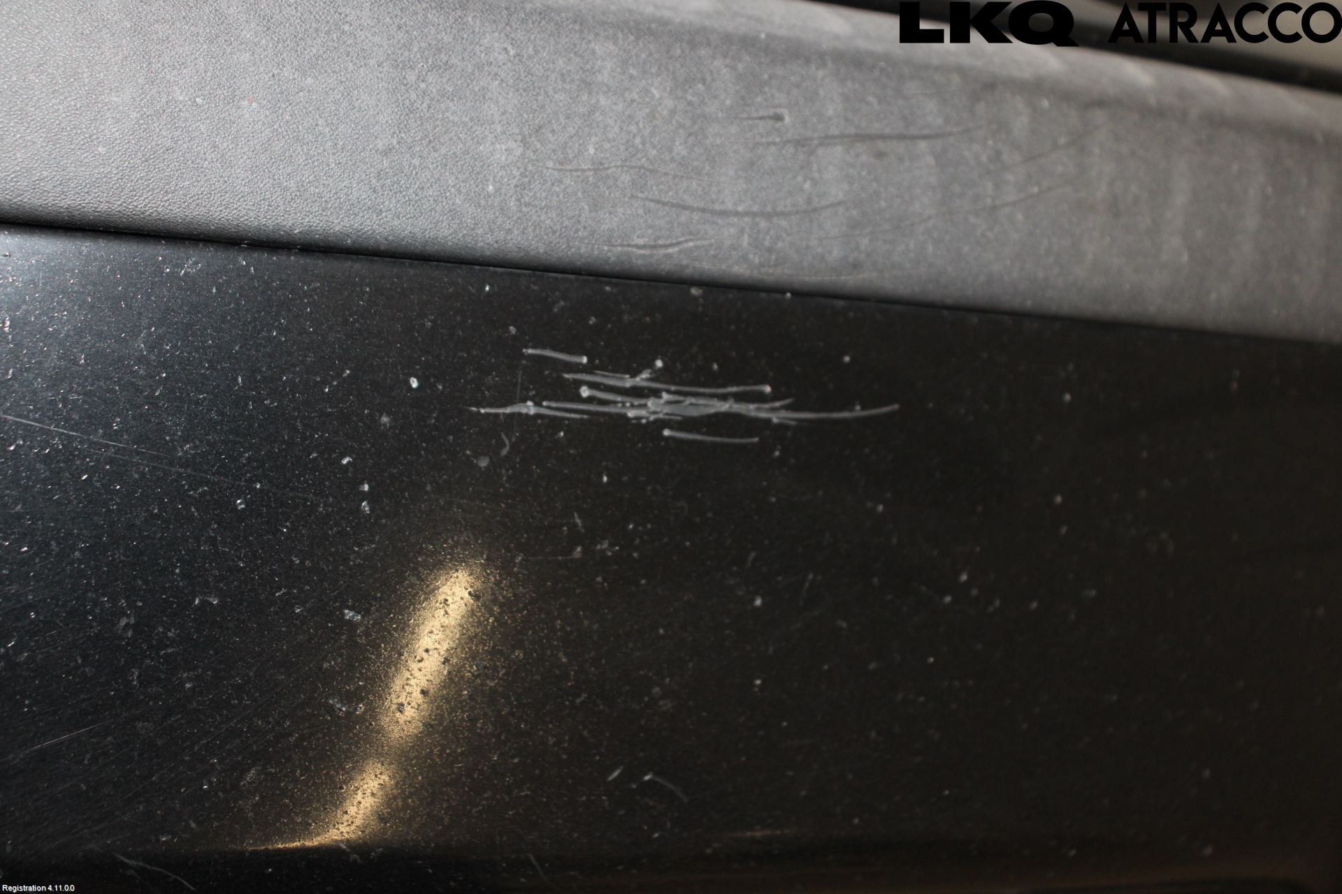 Volvo V70 00-04 Stötfångarbeklädnad Fram