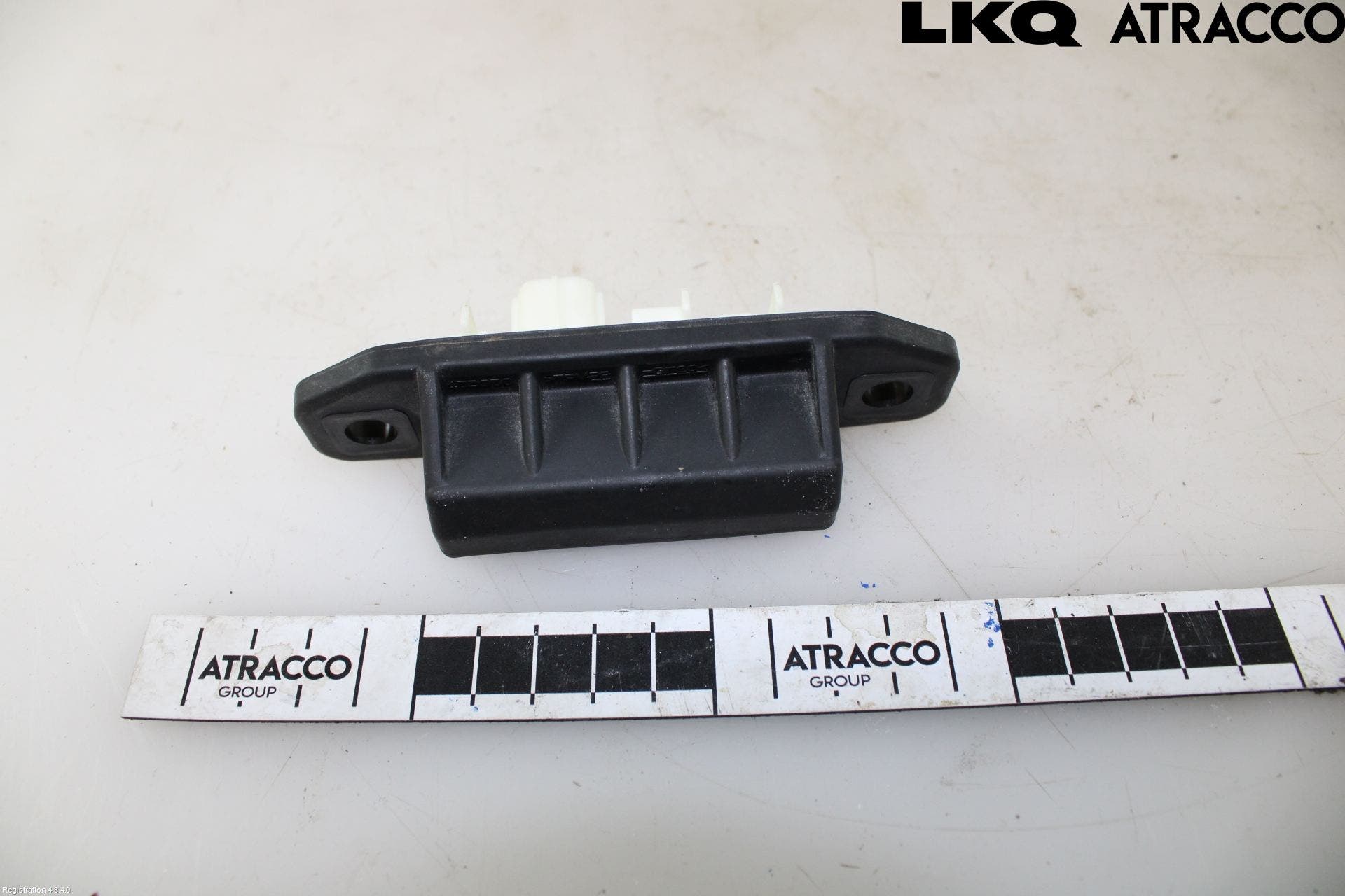 Toyota YARIS CROSS XP21 21- Bakluckehandtag