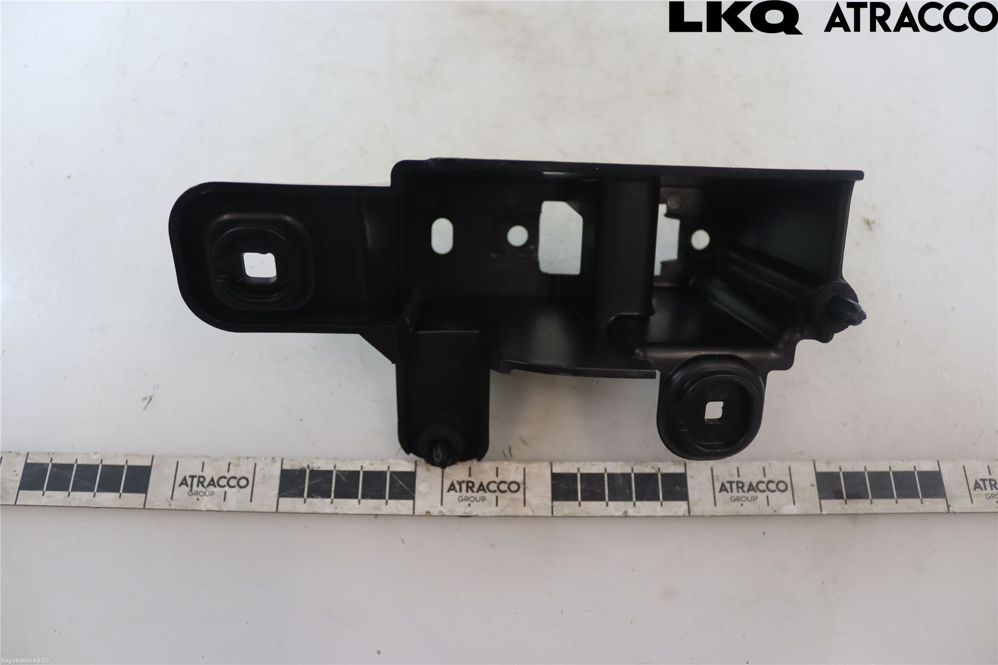 Jaguar I-PACE 18- Stötfångarfäste Bak Hö