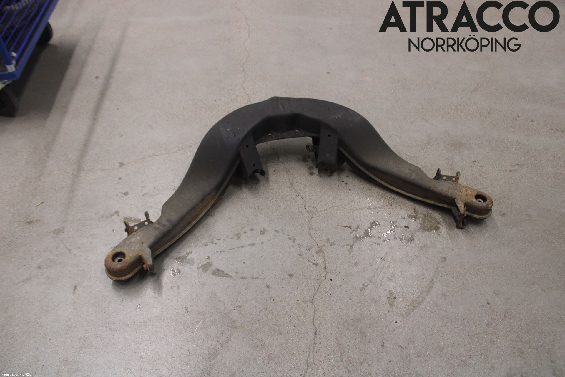 Mercedes-Benz MB 200-300  (W123) 76-86 Bakaxelbalk