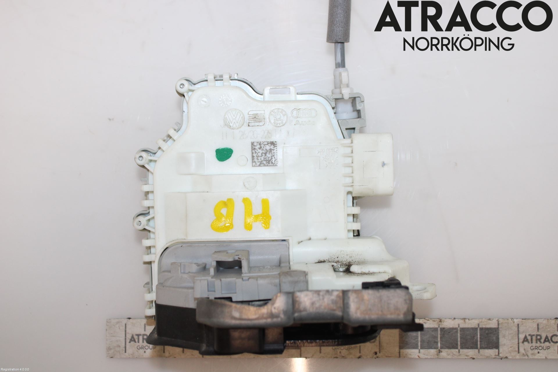 Audi A4/S4 B9 20- Låskista-Dörrlås