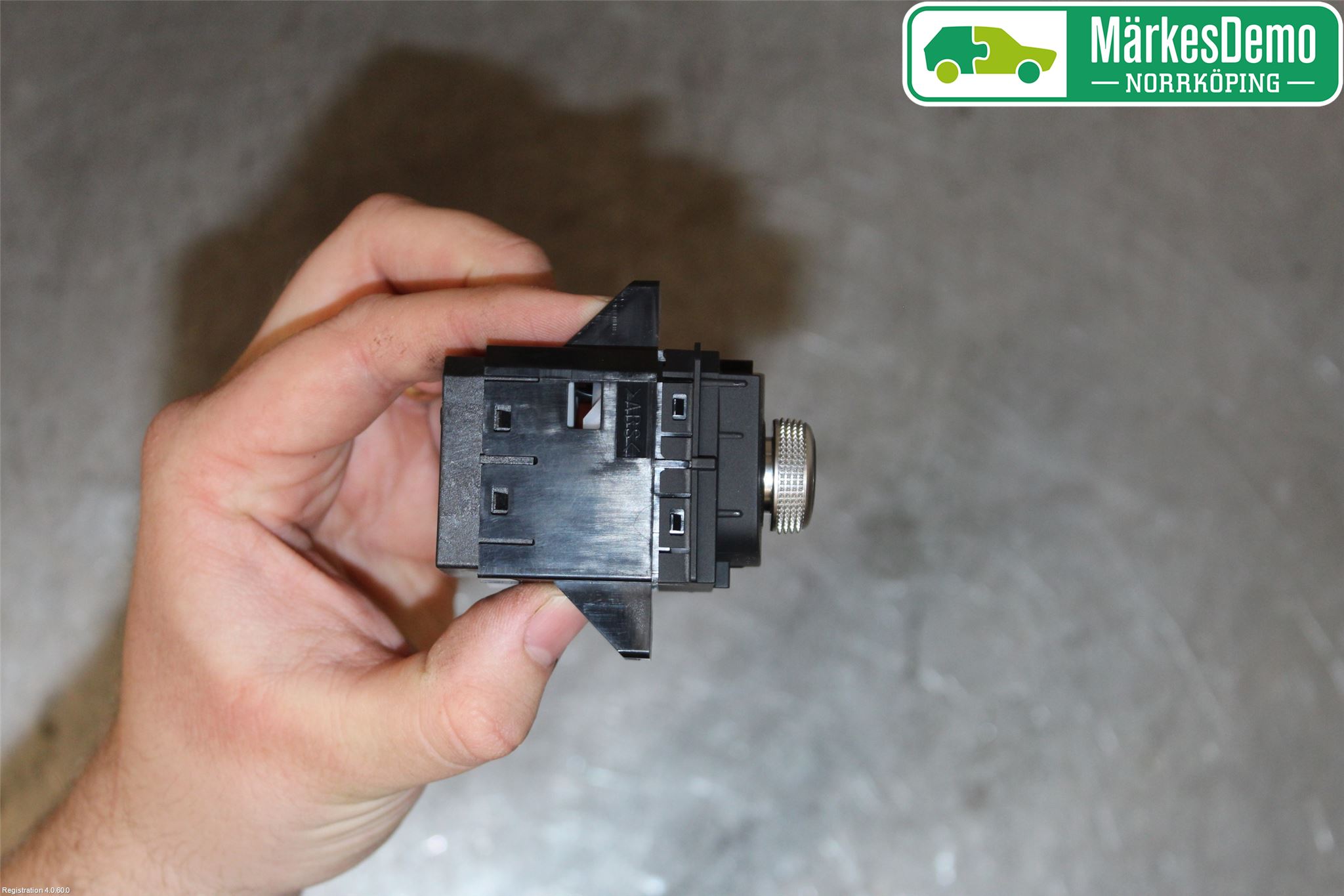 Audi A4/S4 B9 16-19 Strömställare Fader-Högtalare