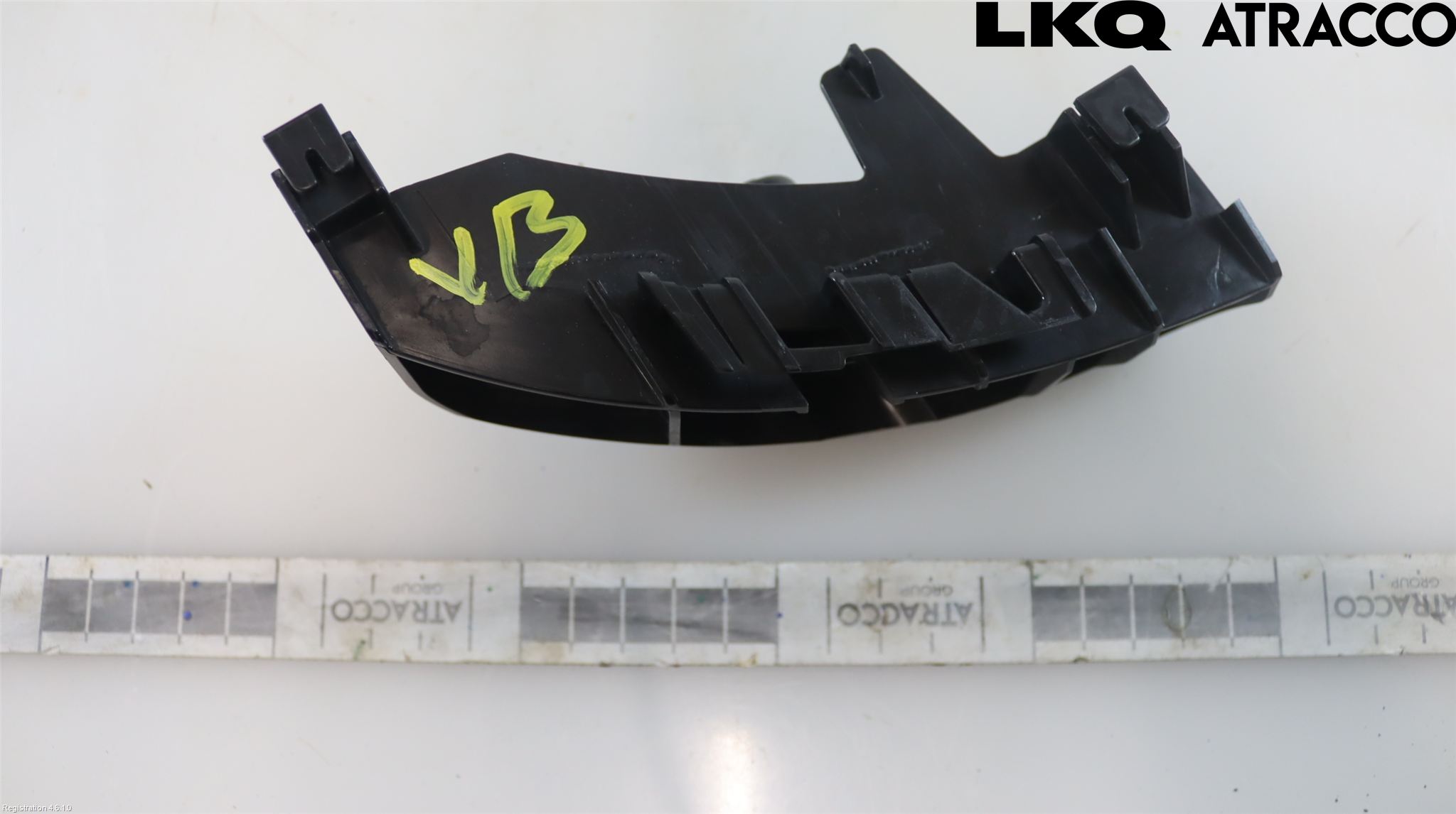 Lexus CT 200h Stötfångarfäste Bak Vä