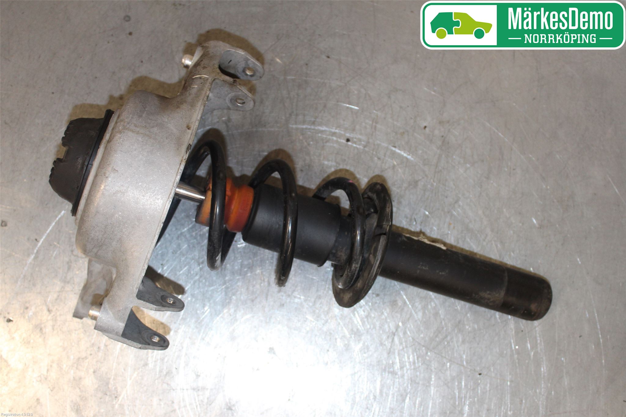 Audi A4 12-15 Fjäderben Fram Vänster