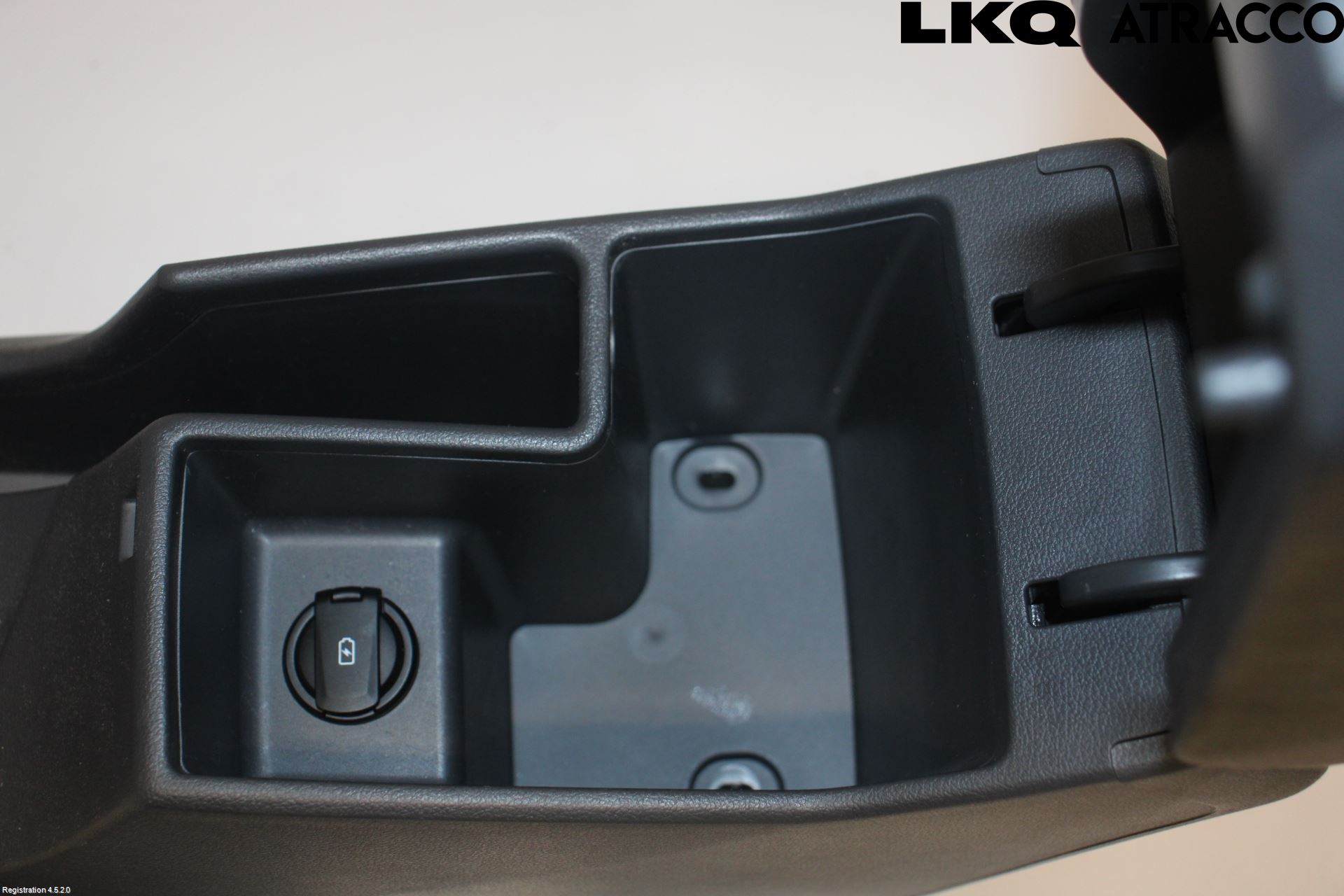 Hyundai IONIQ AE 17-22 Instrumentkonsoll Mitt