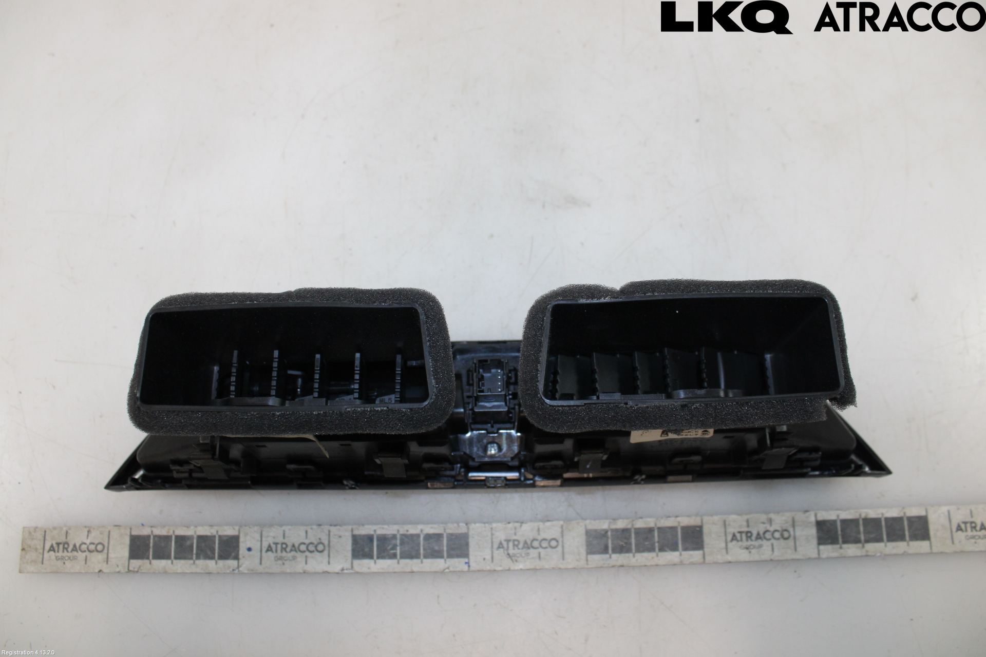 MG 3 HYBRID+ 25- Defrosterkanal-Munstycke