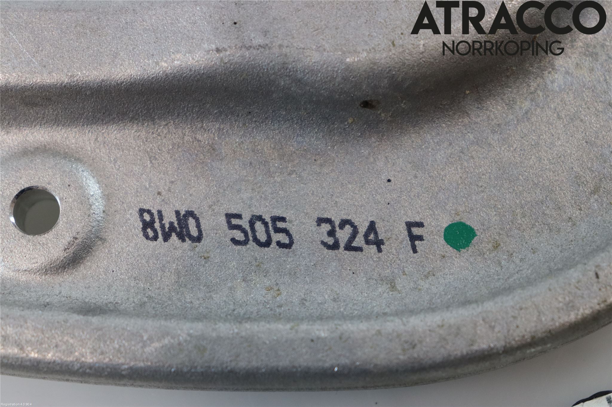 Audi A4/S4 B9 20- Bärarm Bak Övre Höger