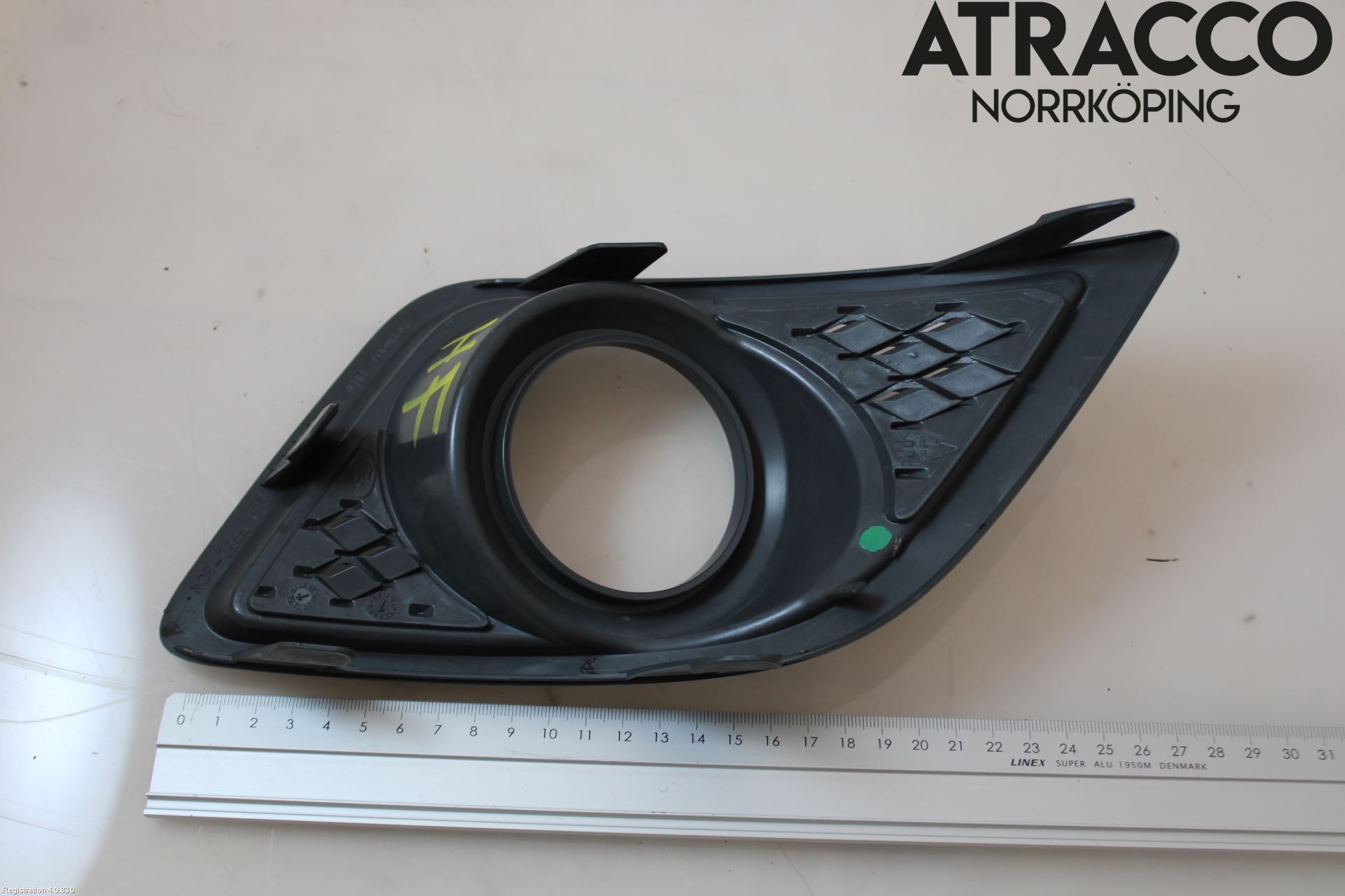 Ford FIESTA     06-08 Dimljussarg Fram