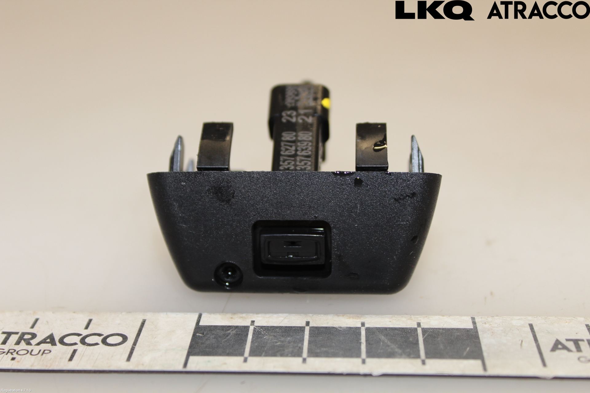 Opel CORSA F, CORSA-E 20- Spolarmunstycke Rutor