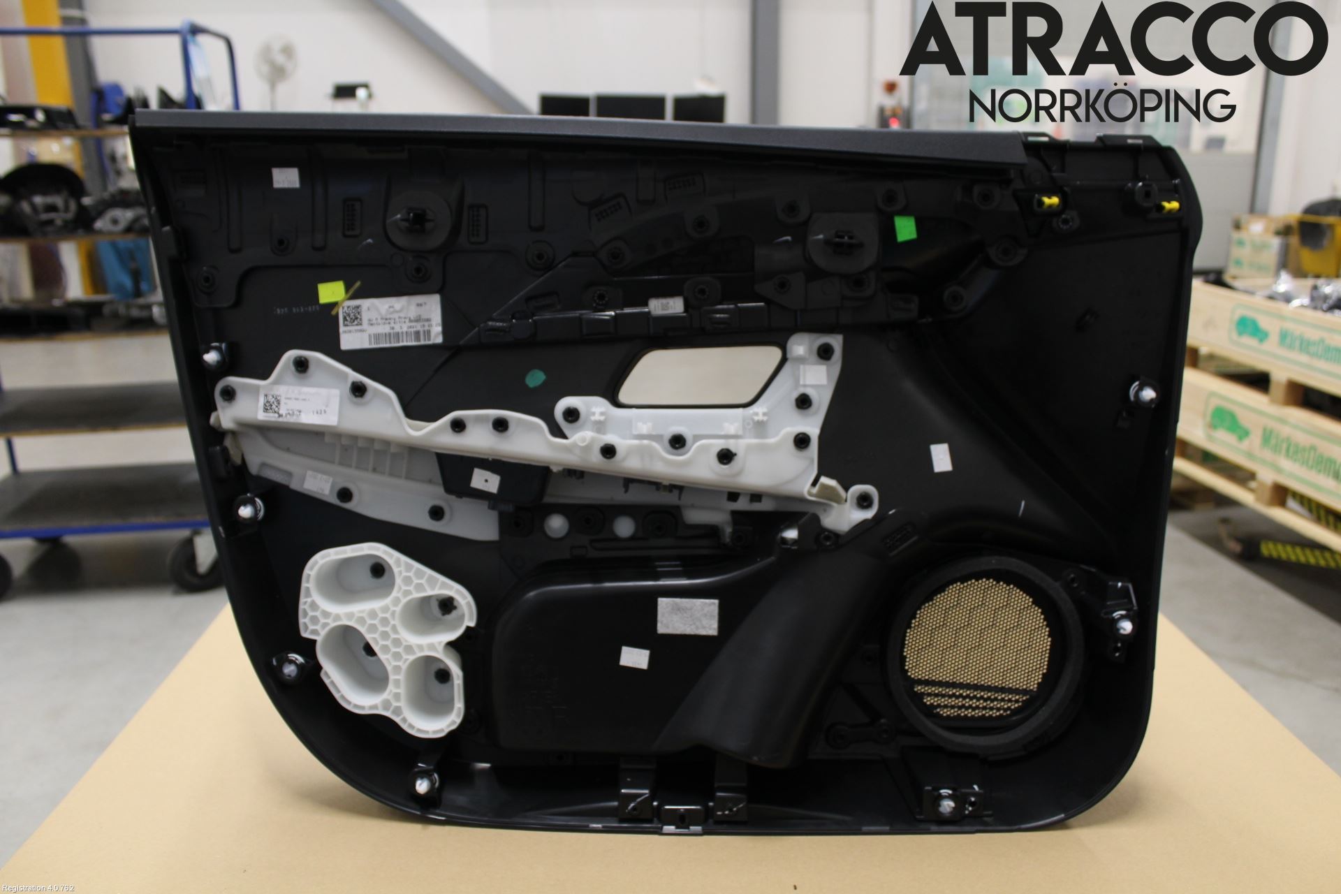 Peugeot 208/E-208 20- Dörrklädsel Vä