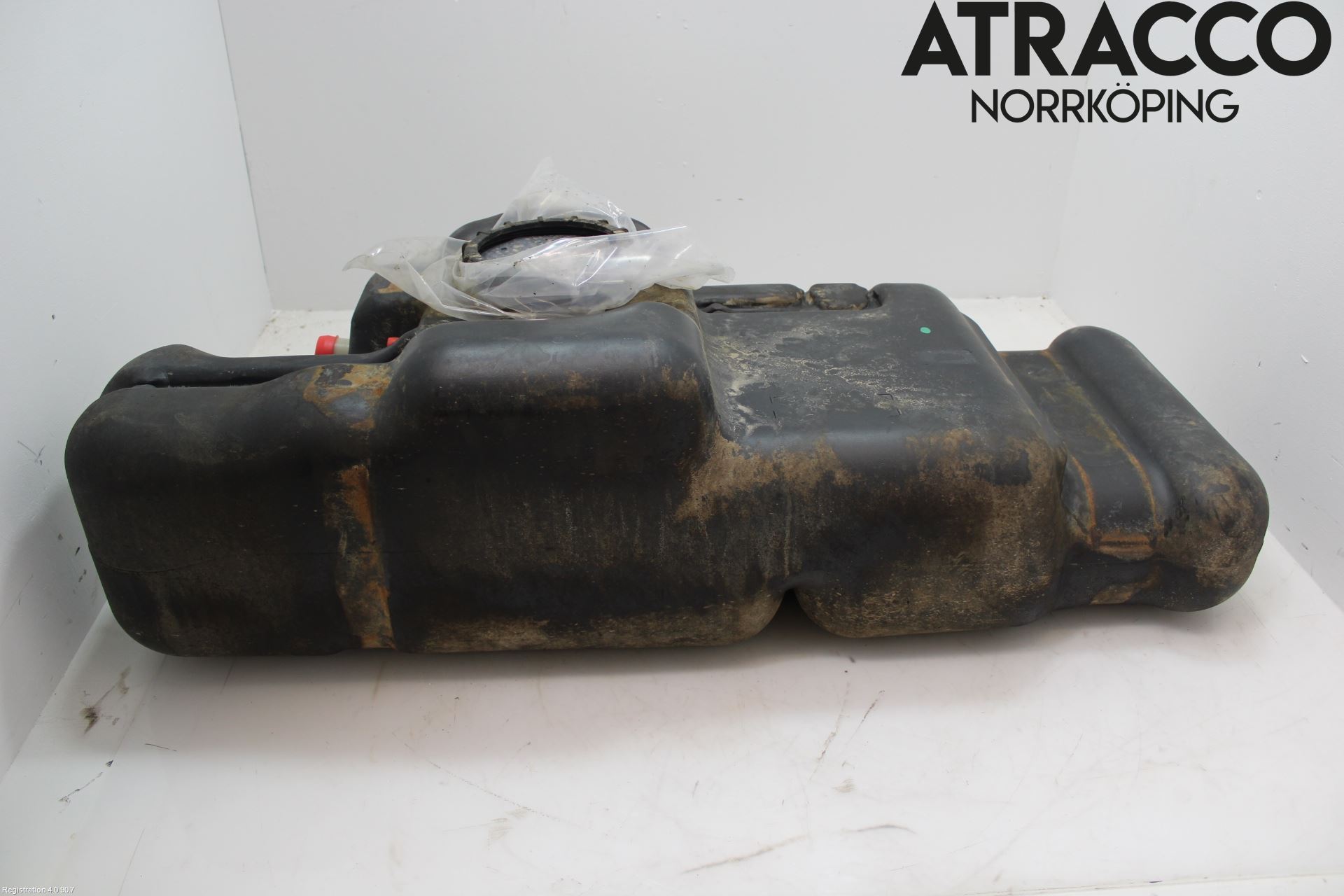 Nissan NAVARA 05-16 Bränsletank Diesel