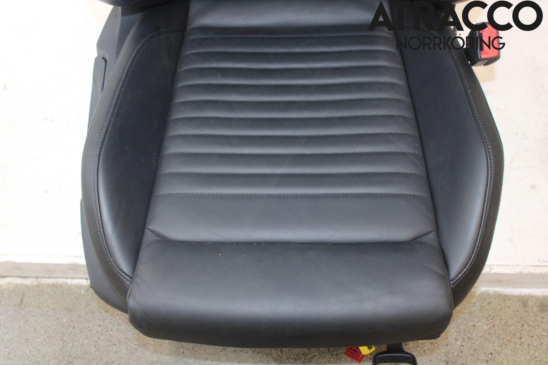 Volkswagen VW PASSAT 15-19 Inredning Stol Fram Hö