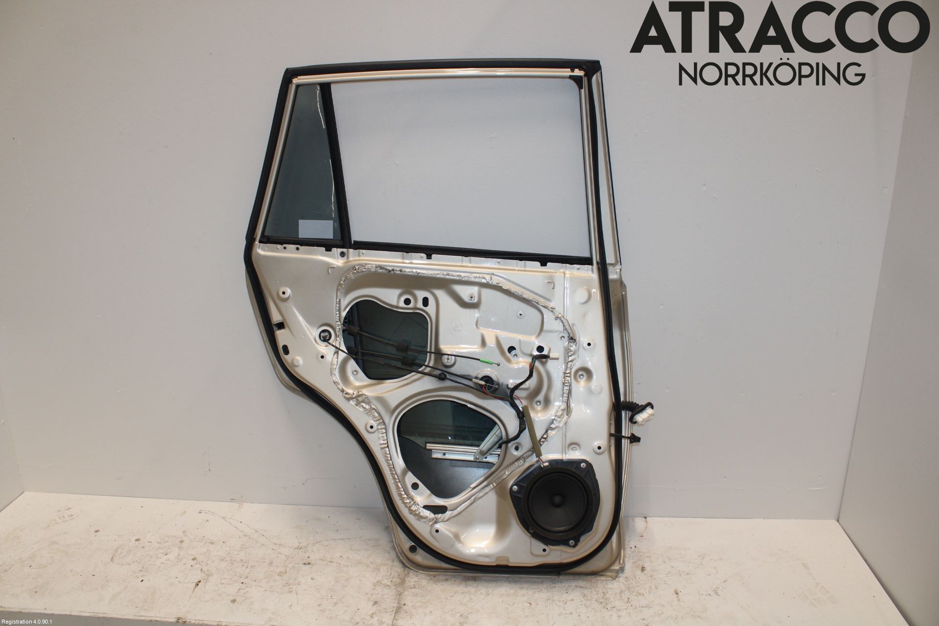 Toyota RAV 4 06-12 Dörr Bak Vänster