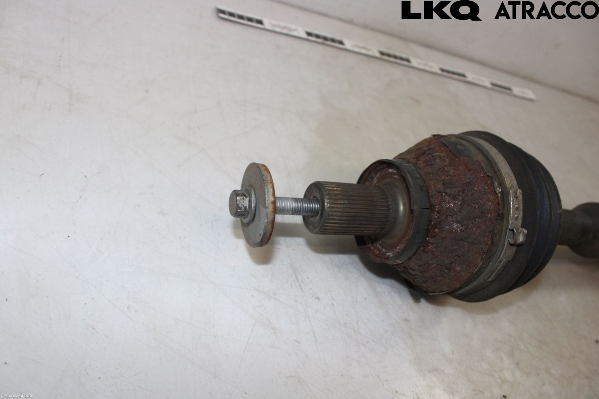 Volvo XC60 09-13 Drivaxel Fram Vänster