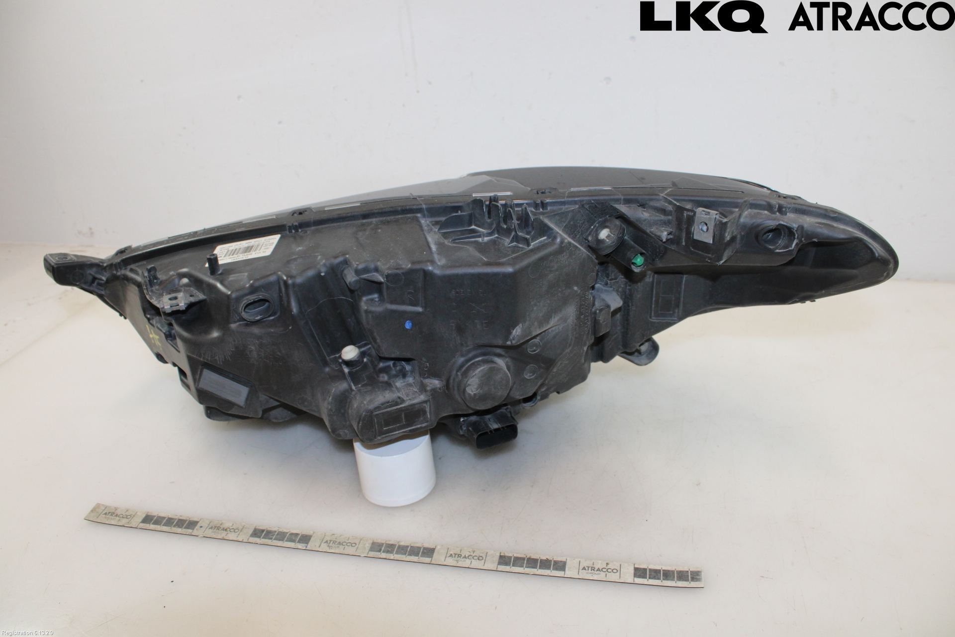 Ford MONDEO 15-22 Strålkastare Höger