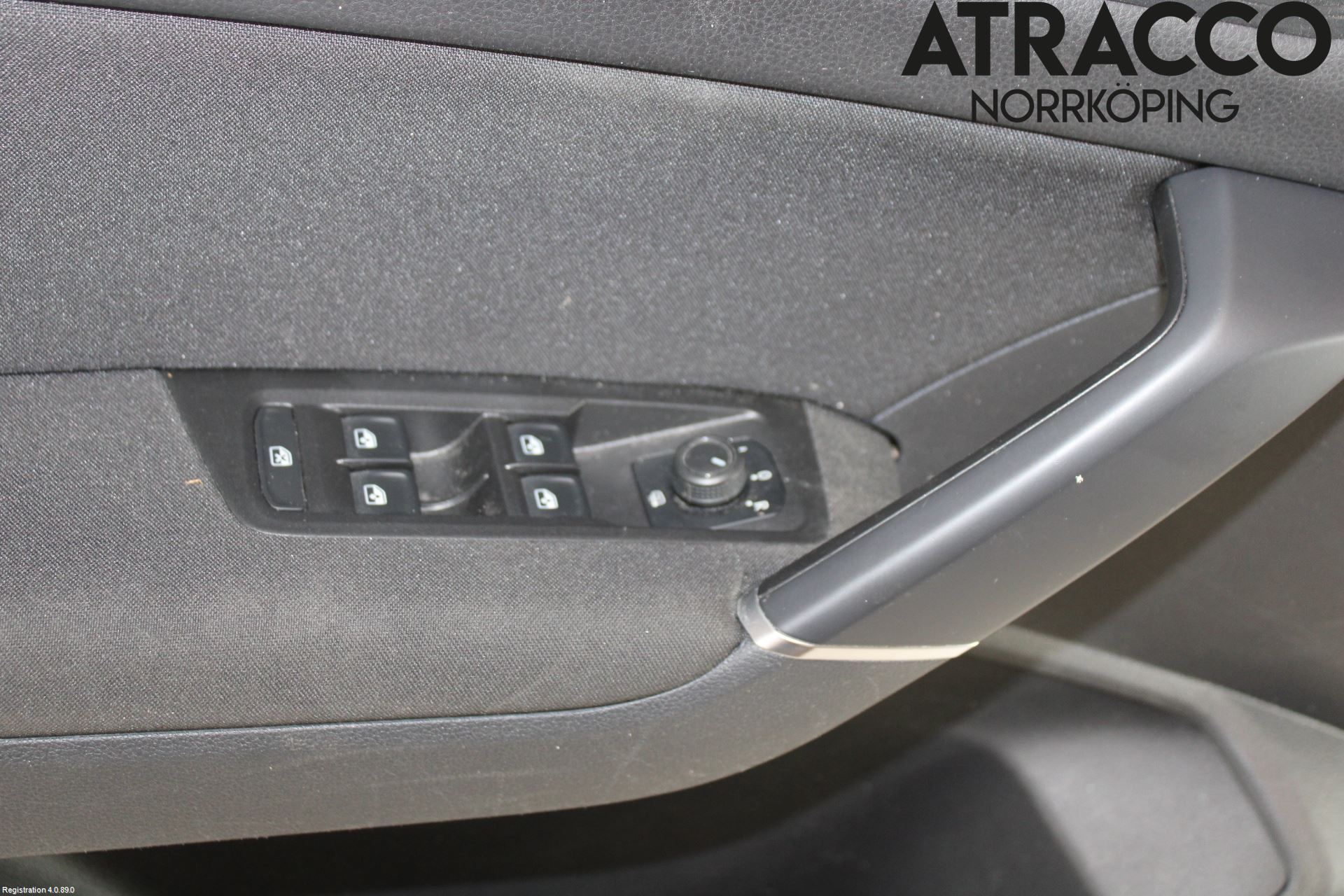 Volkswagen VW TOURAN 16- Dörrklädsel Vä