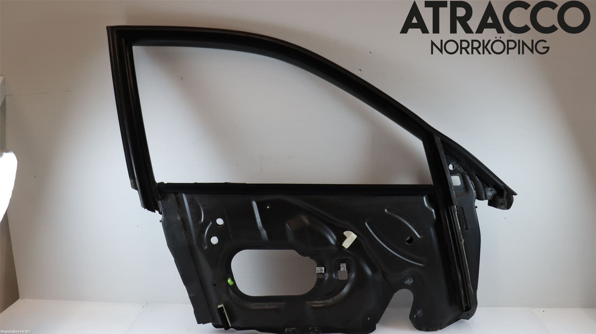 Audi A8/S8 4D 94-02 Dörr Fram Höger