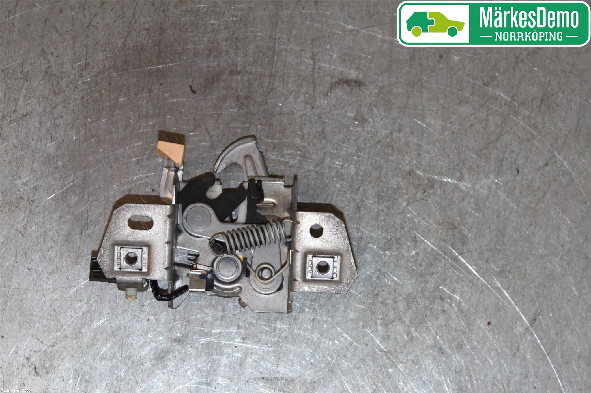 Volvo V50 04-07 Huvlås