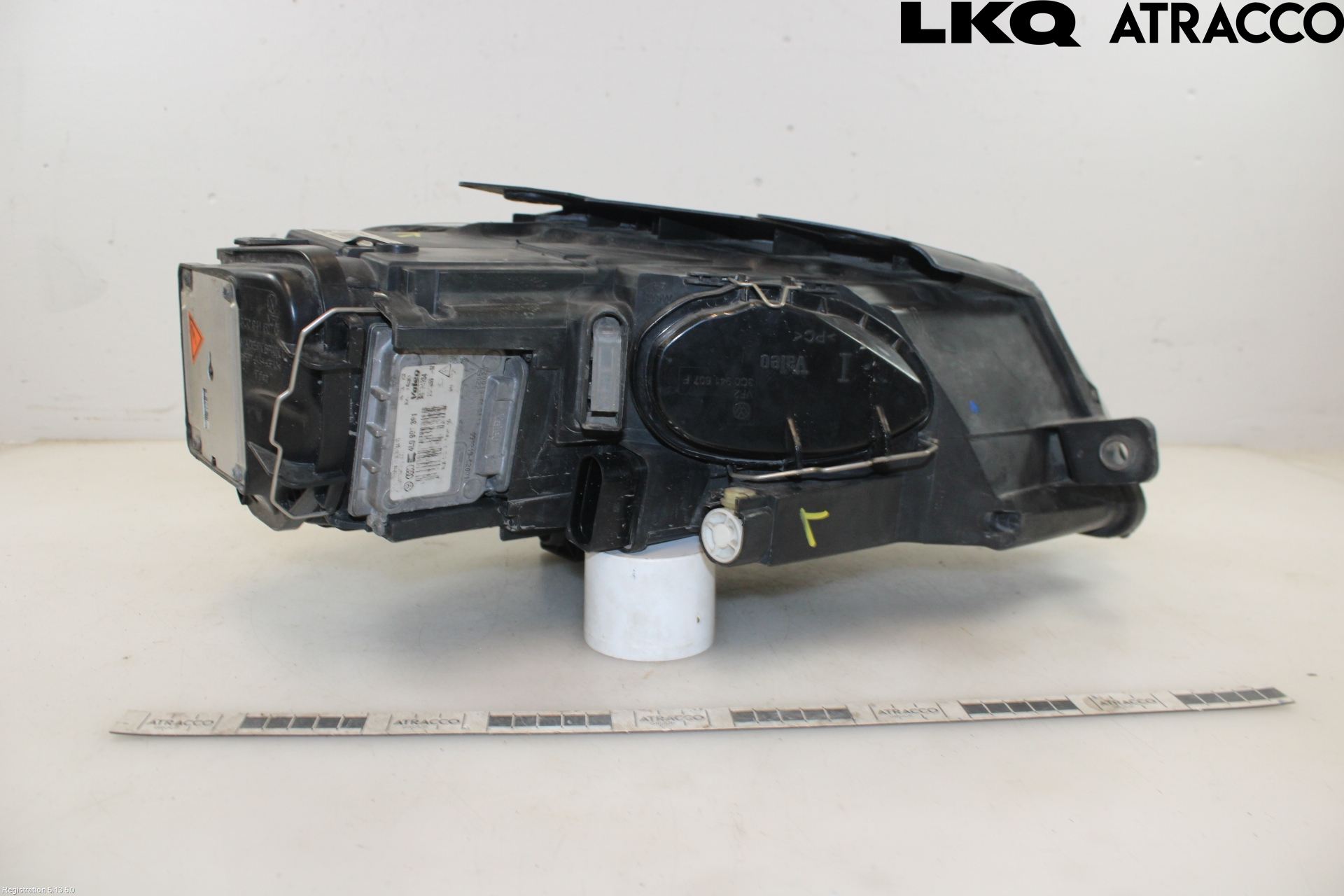 Volkswagen VW PASSAT 05-11 Strålkastare Vänster