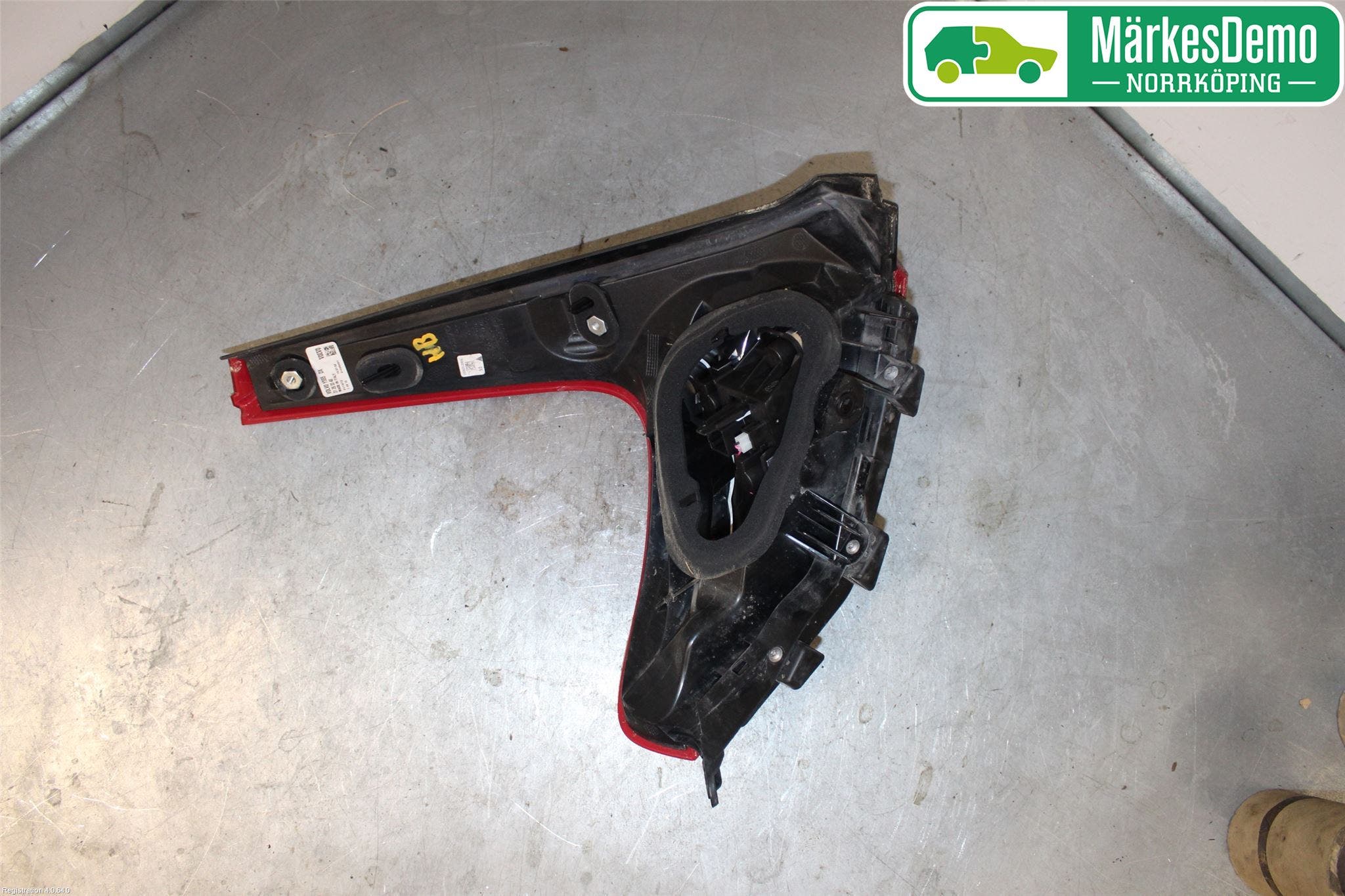 Volvo V40 12-19 Bakljus Höger