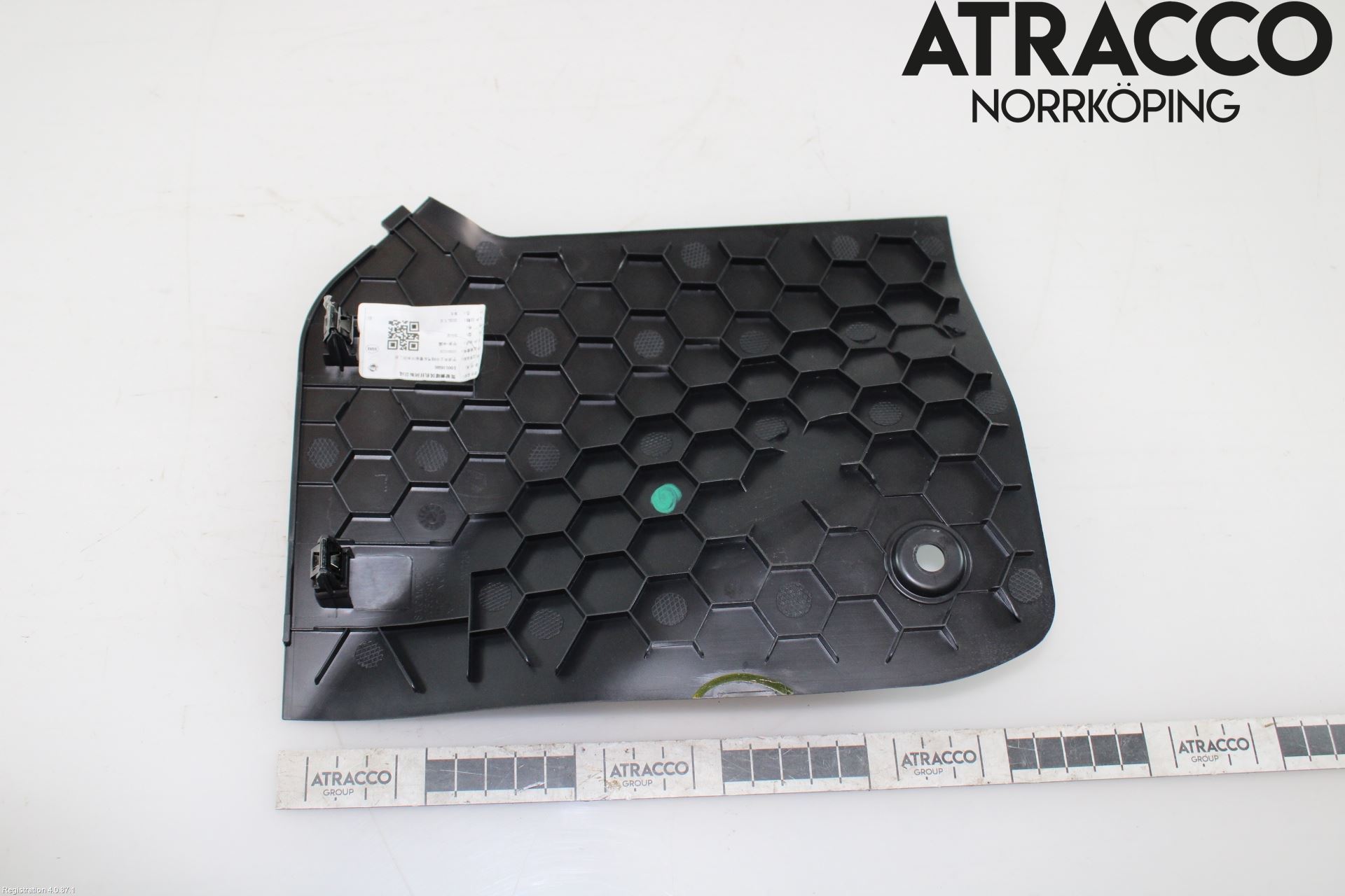 MG ZS EV 20- Instrumentkonsoll Mitt