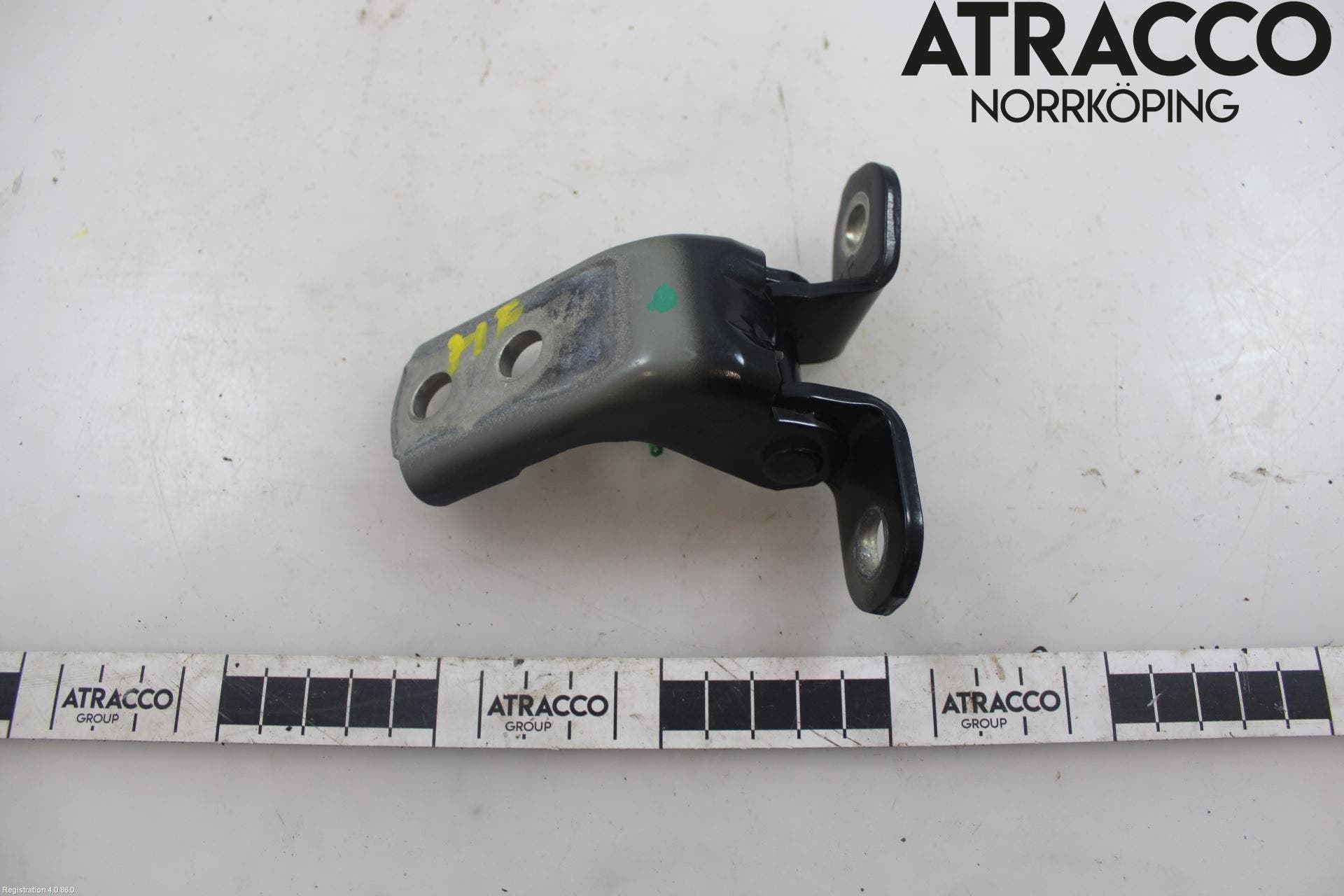 Toyota YARIS XP130 12-14 Dörrgångjärn