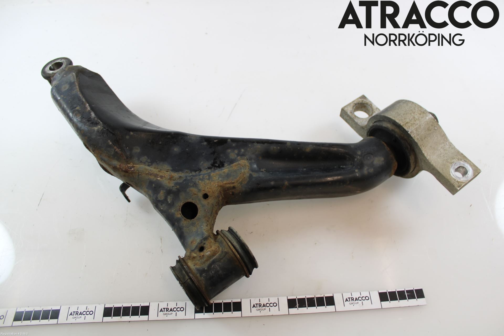 Toyota CROWN Bärarm Fram Undre Vä