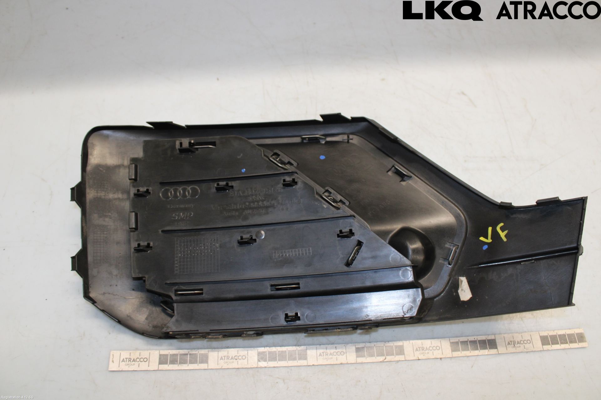 Audi Q2/SQ2 17- Grilldel Vänster
