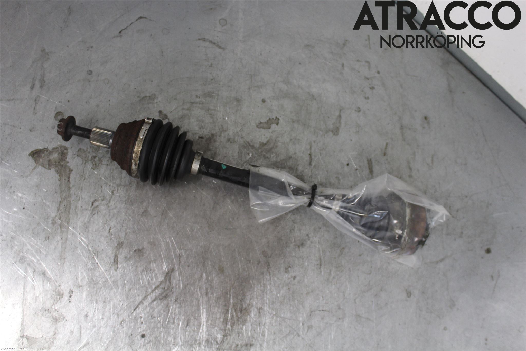 Volkswagen VW GOLF SPORTSVAN 15-20 Drivaxel Fram Vänster