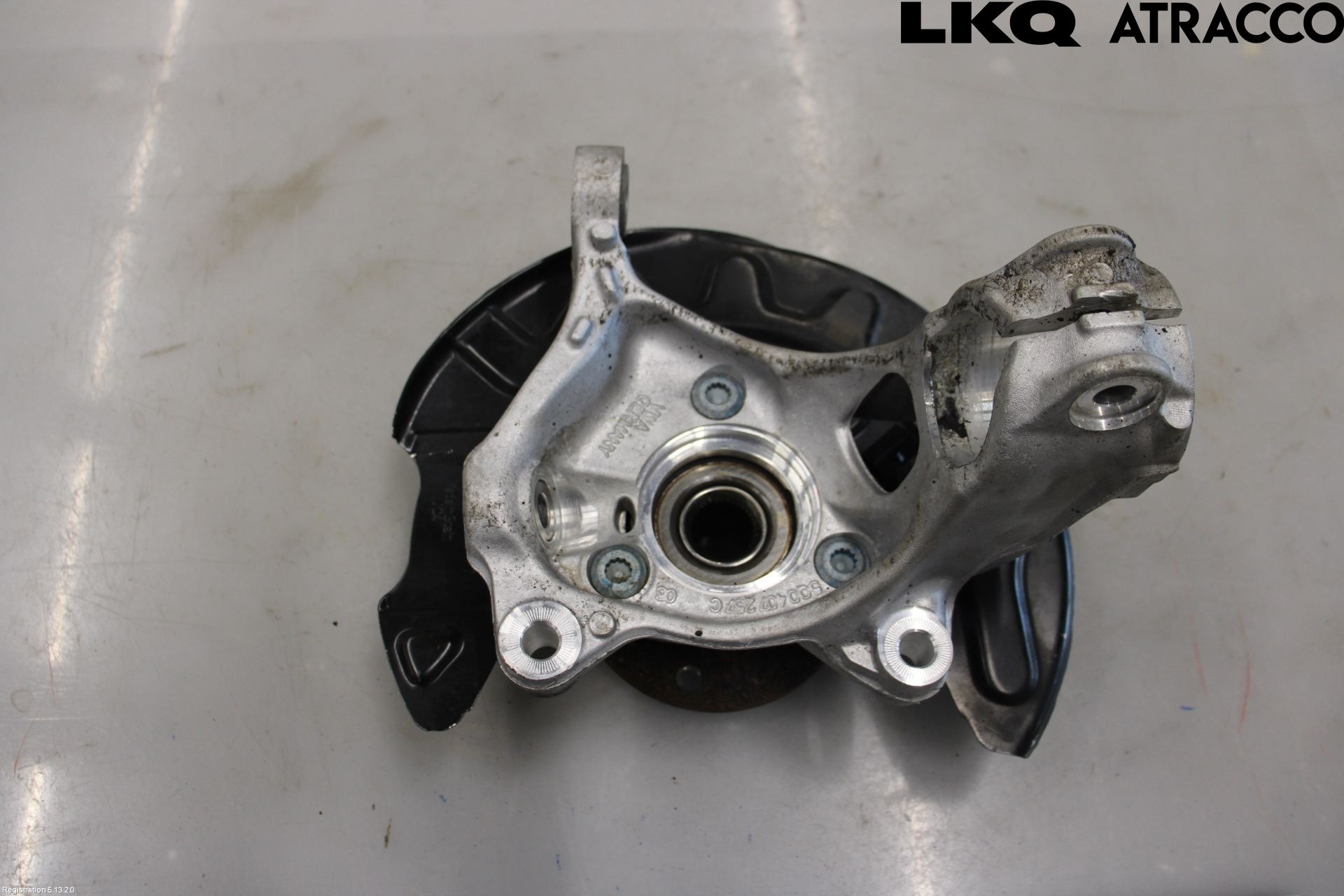 Audi A3/S3 8V 13-20 Styrspindel Lagerhus Vä