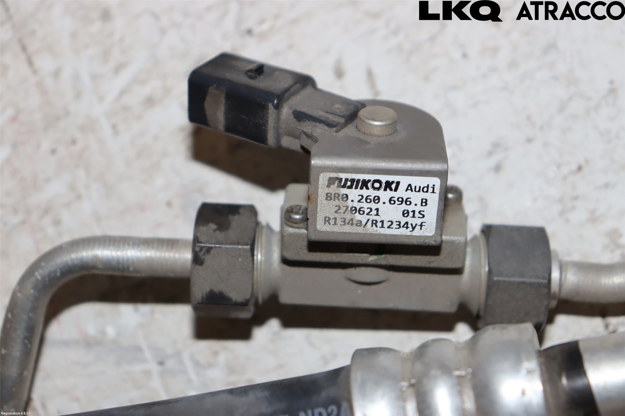 Volkswagen VW TRANSP/CARAVELLE (T7) 22-24 Ac Slang-Rör