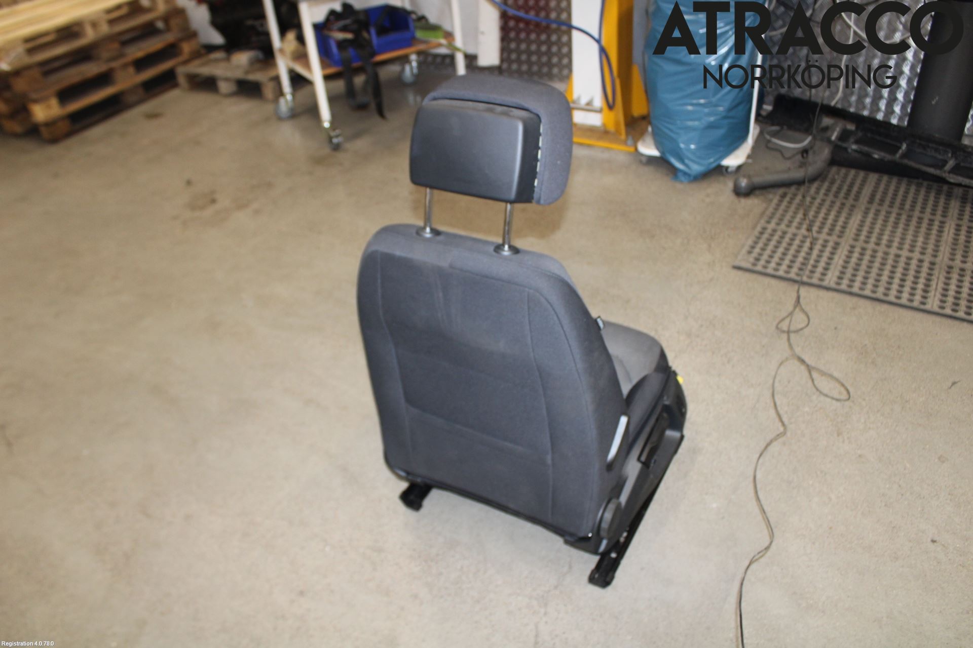 Volkswagen VW PASSAT 11-14 Inredning Stol Fram Hö