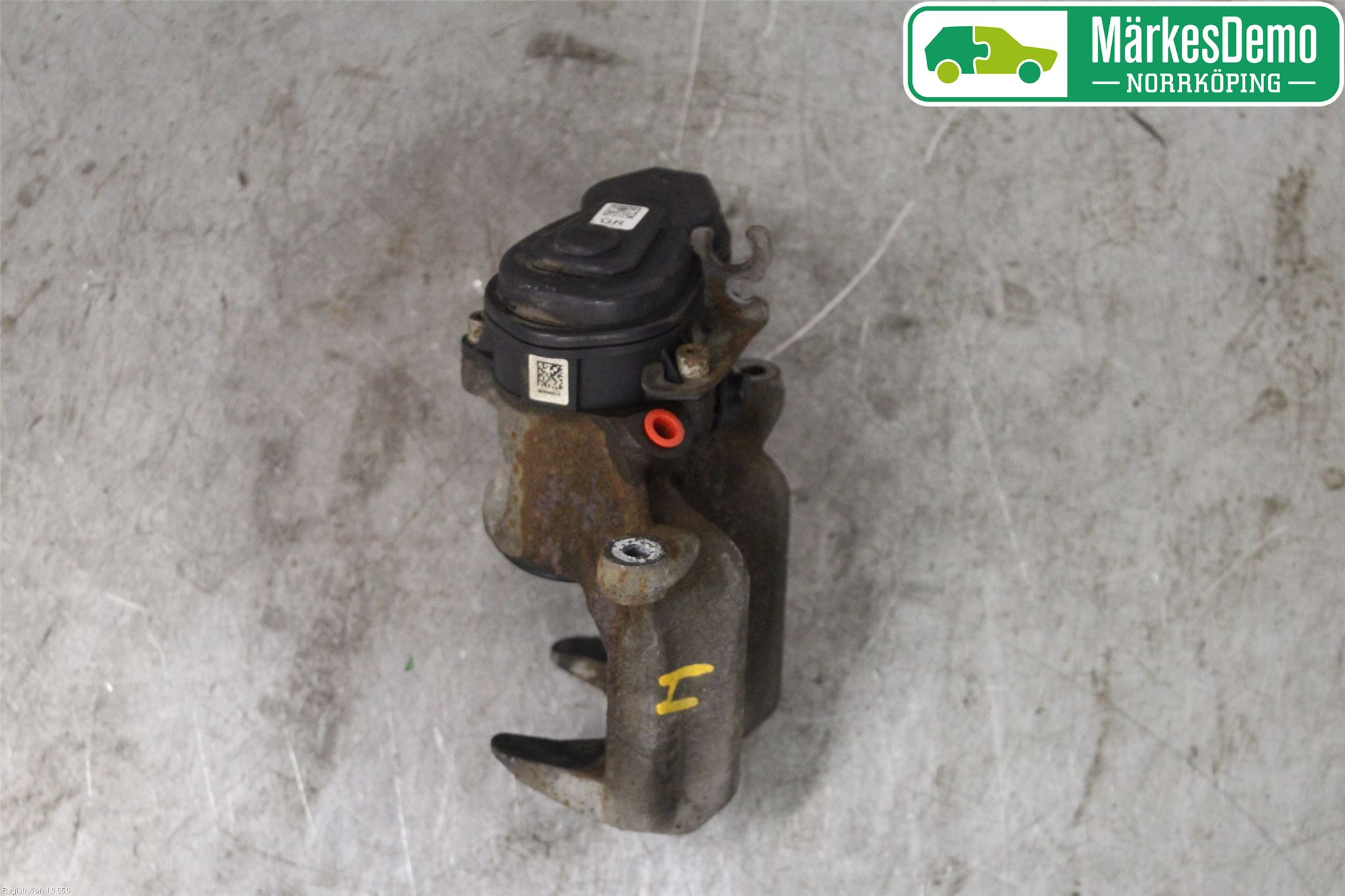BMW 5 F10/F11/F18 09-17 Bromsok Bak Höger