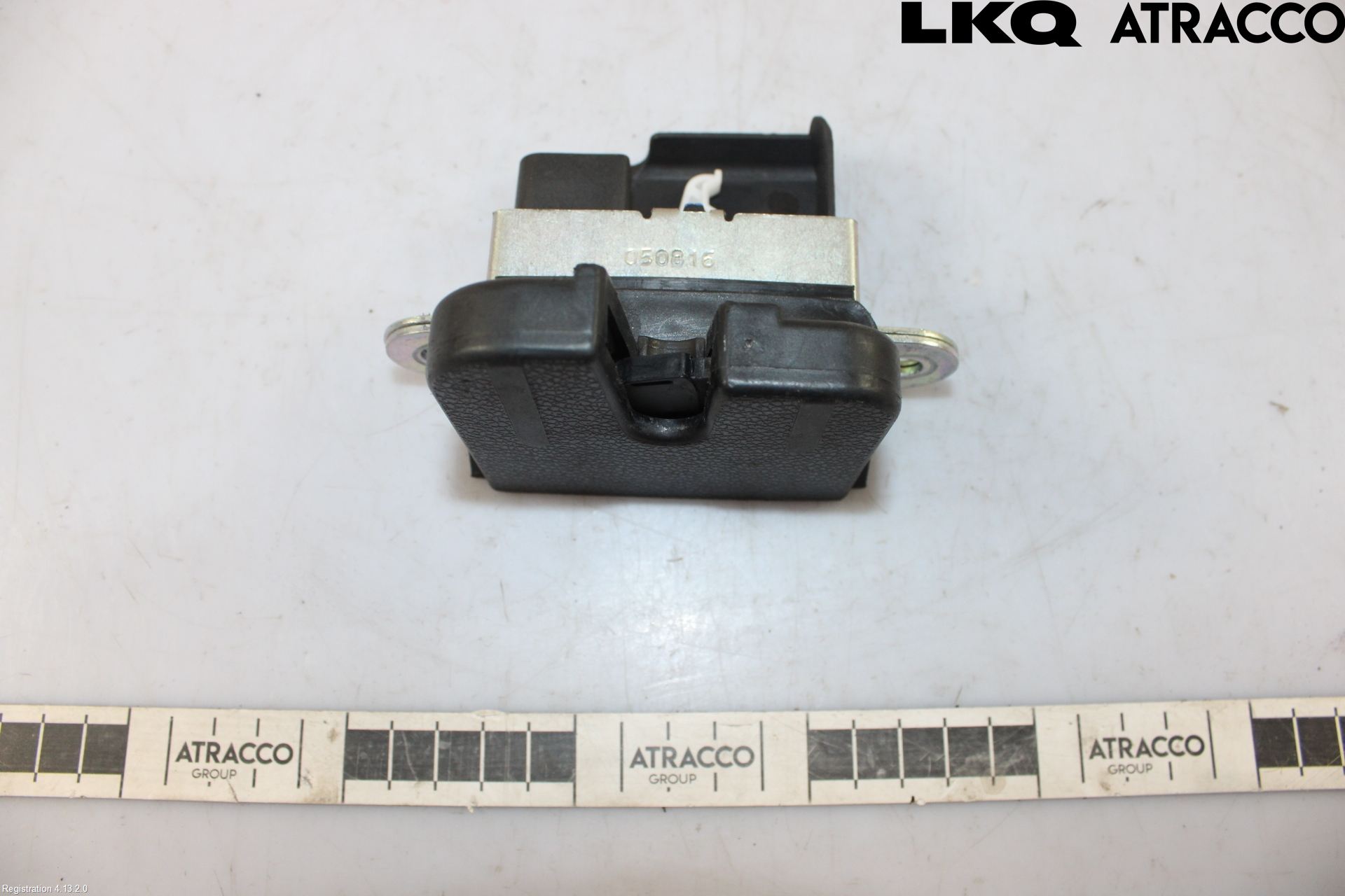 Volkswagen VW PASSAT 11-14 Låskista Baklucka