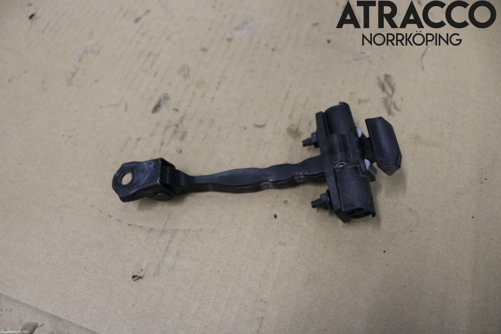 Tesla MODEL 3 17- Dörrstopp