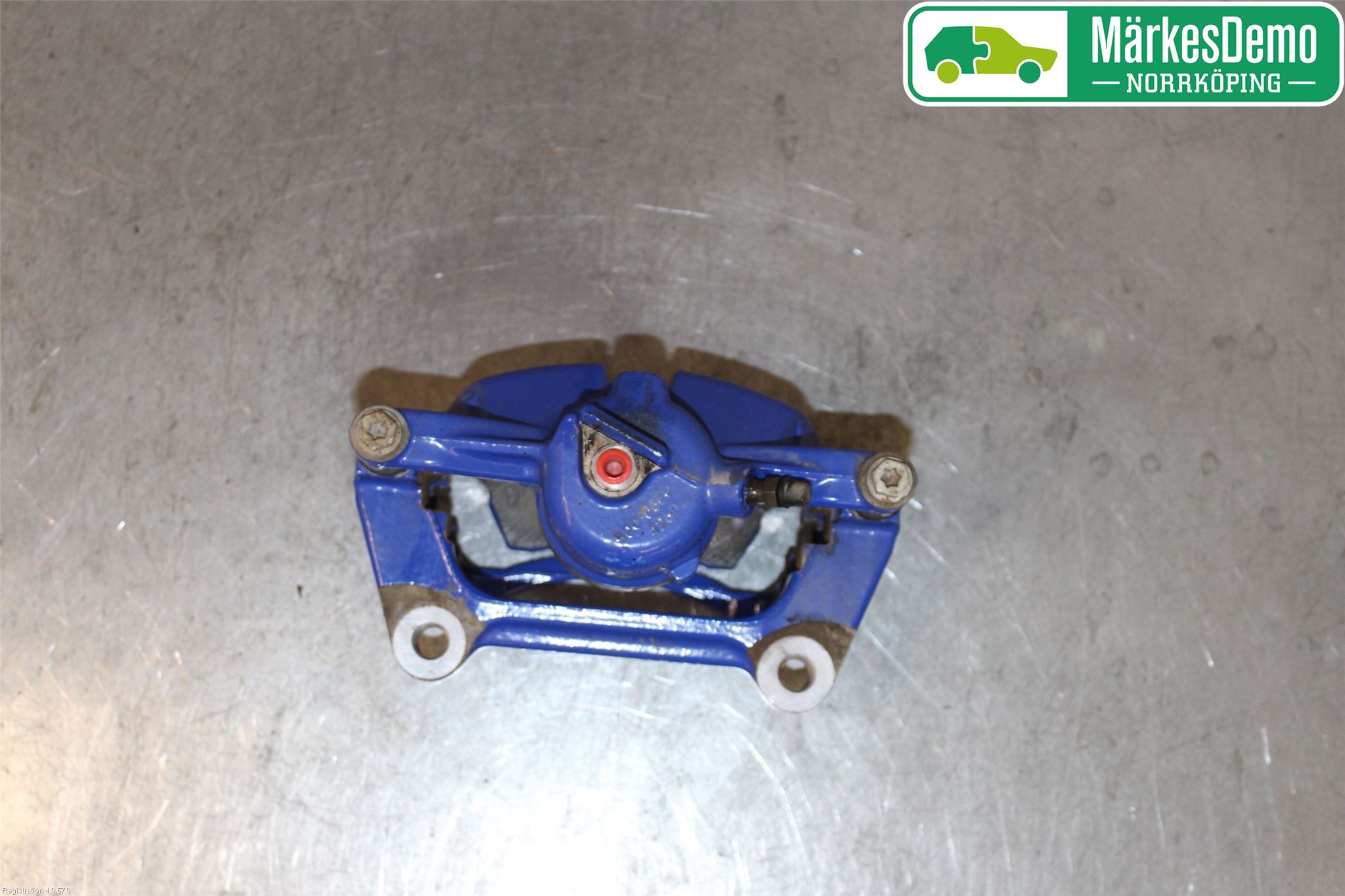 Volkswagen VW PASSAT 15-19 Bromsok Fram Höger