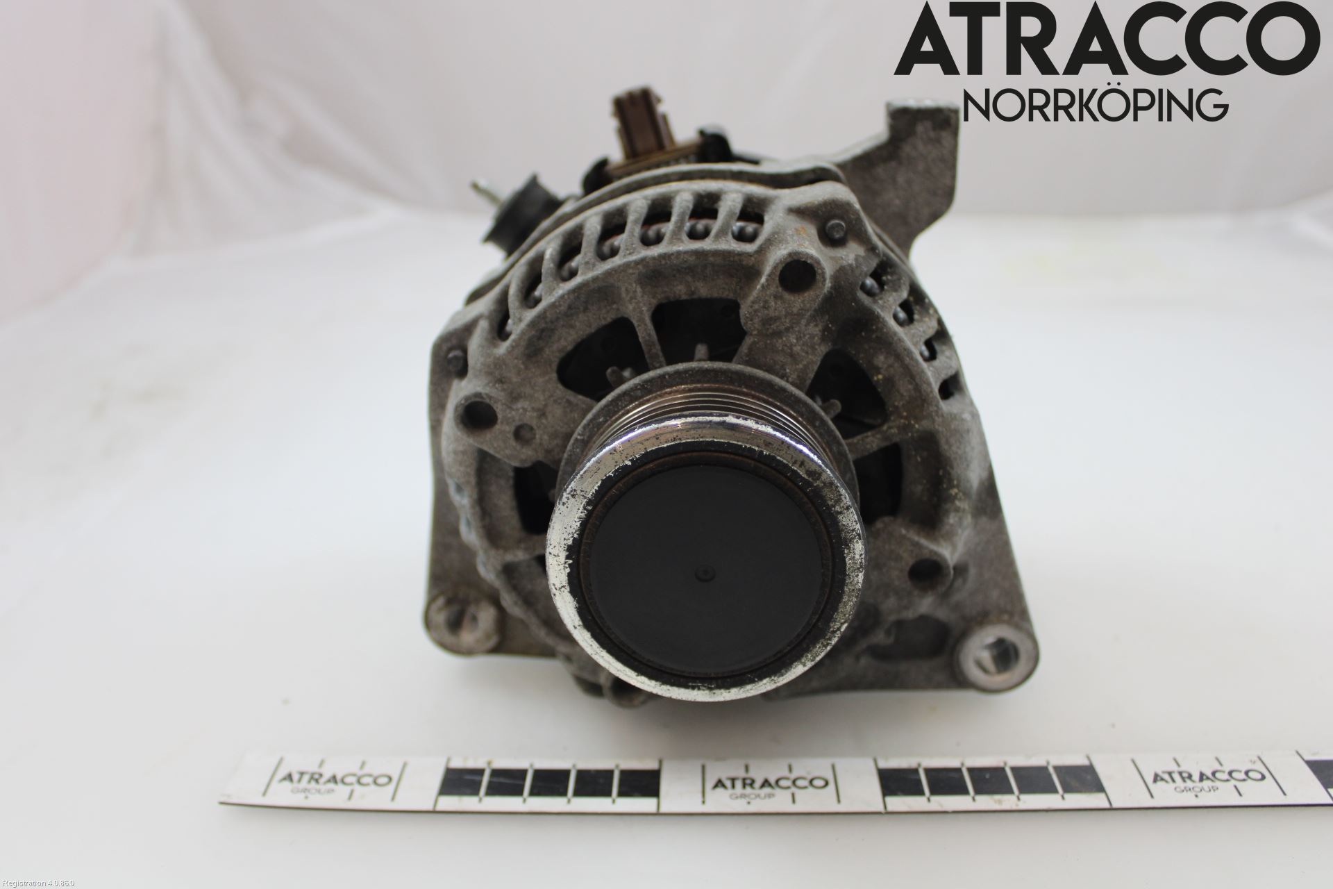 Toyota YARIS XP130 12-14 Generator