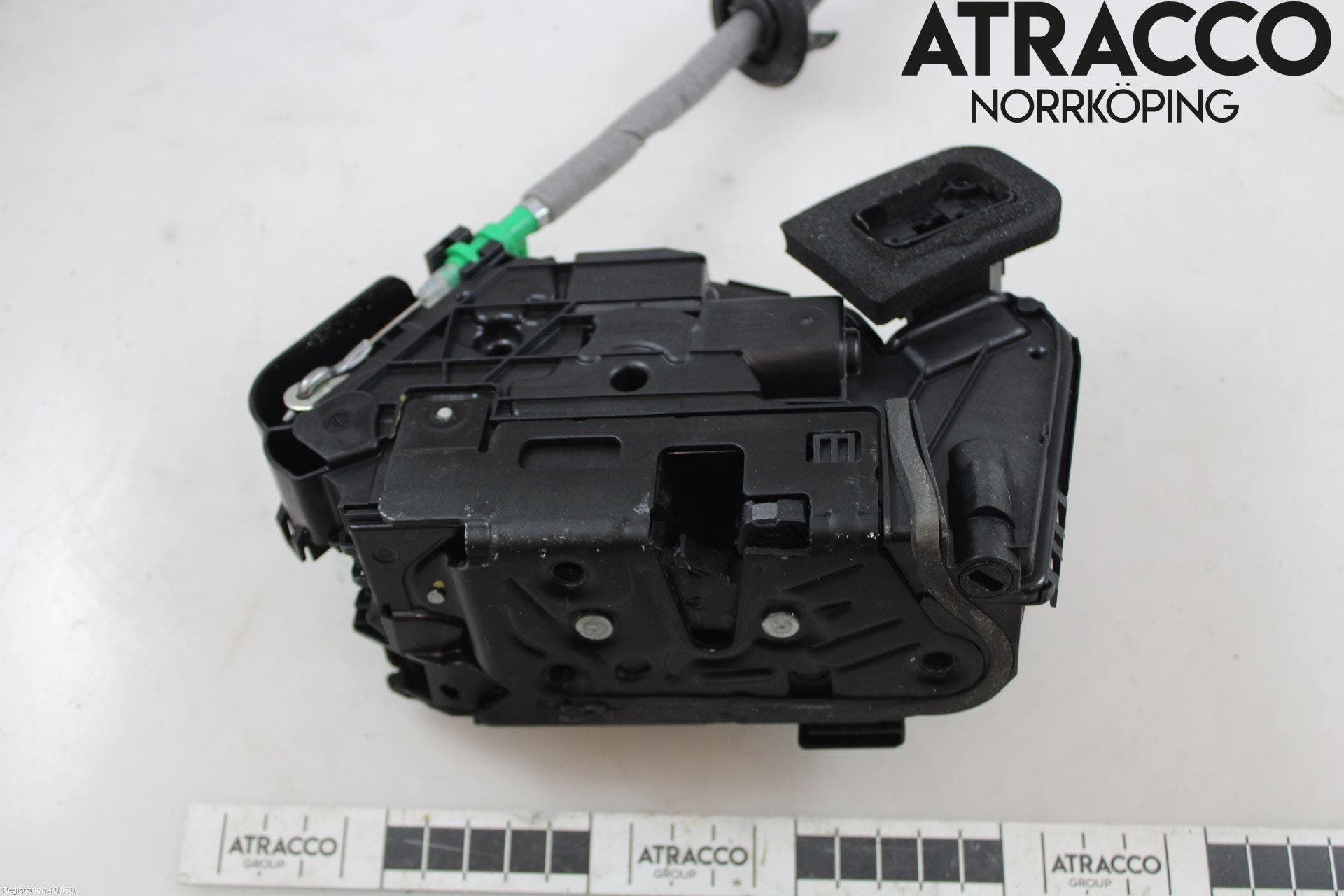 Audi Q3 F3 19- Låskista-Dörrlås