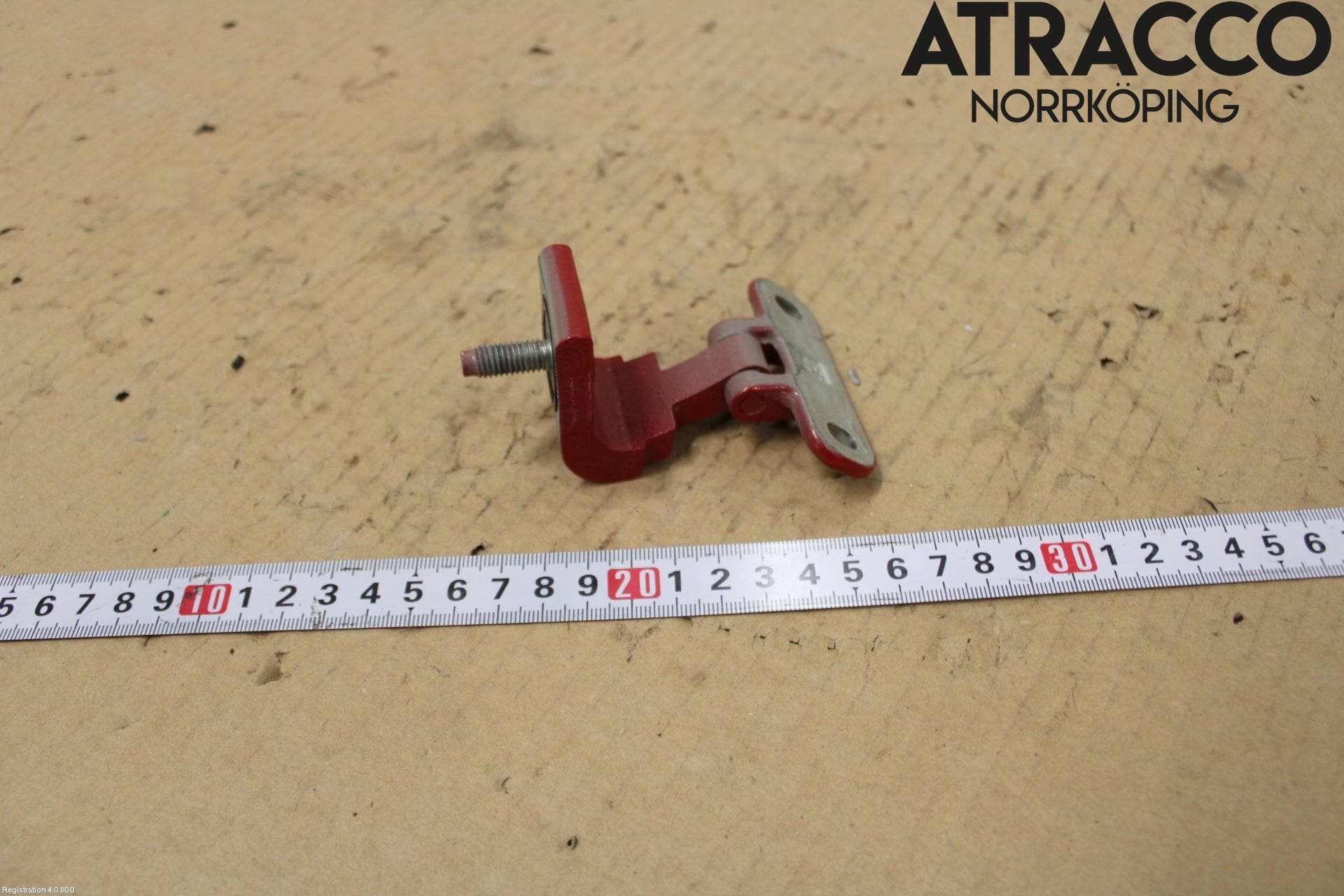 Audi Q3 F3 19- Bakluckegångjärn Hö